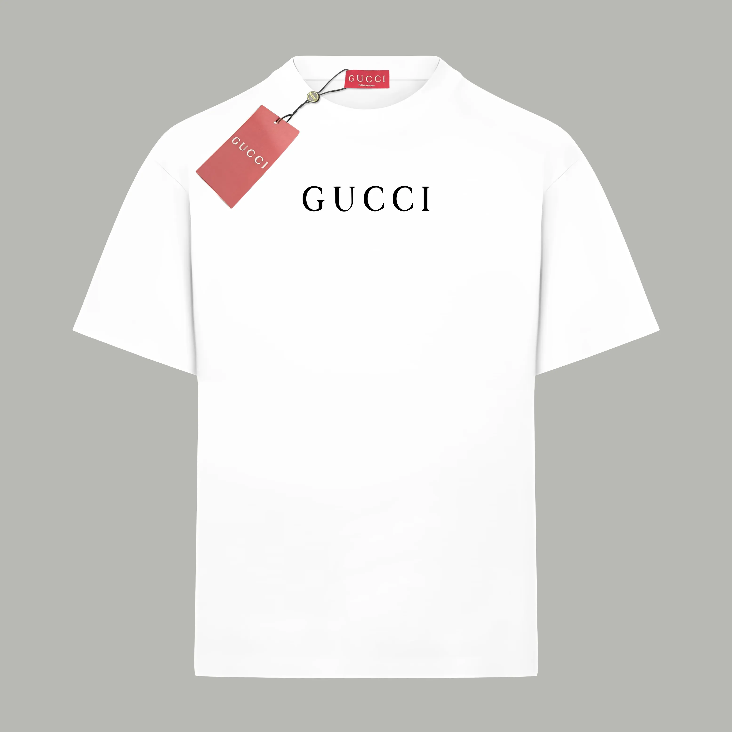 GUCCI ホワイトのクラシックレターロゴ半袖Tシャツ