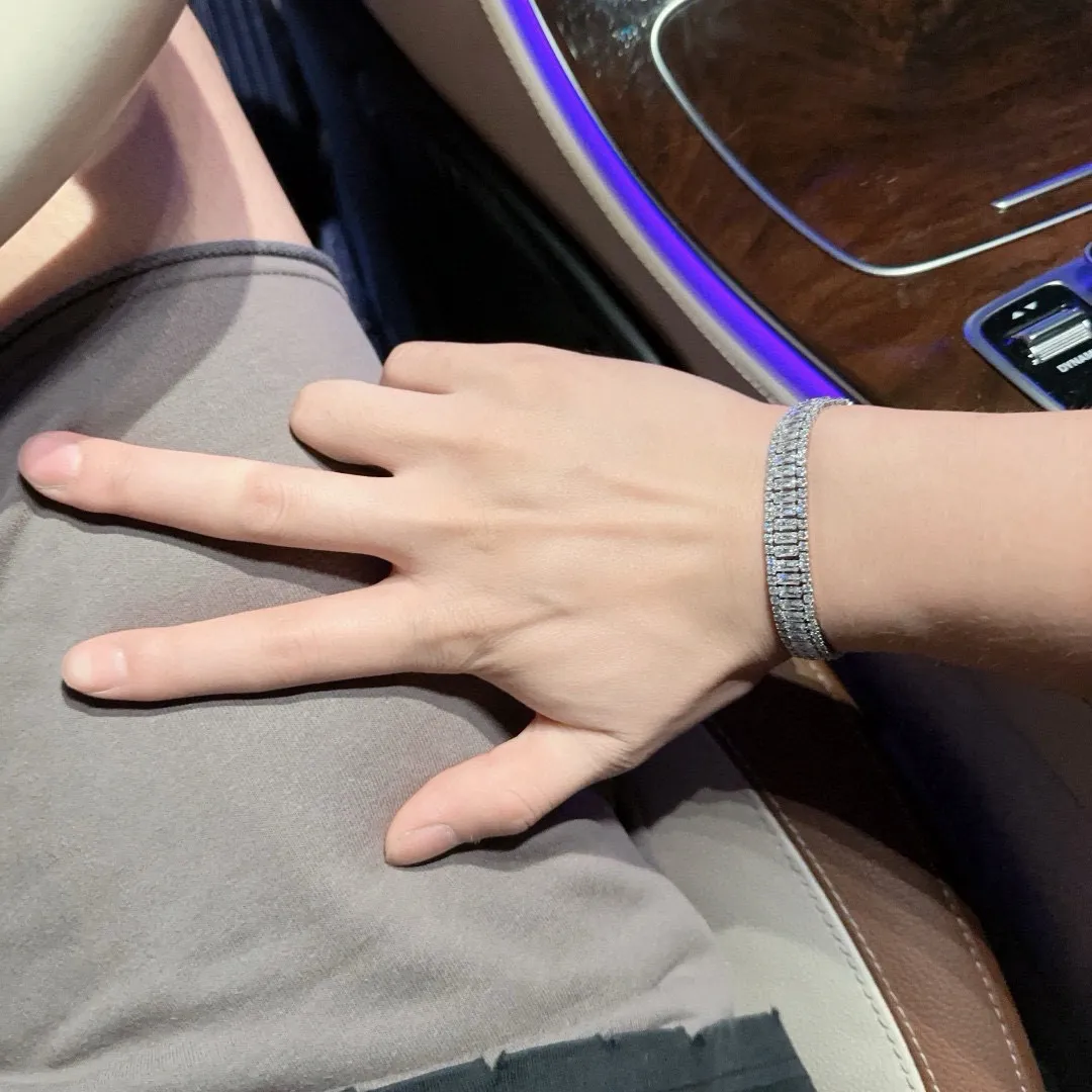 TIFFANY & CO 新作黒ブレスレット豚の鼻デザイン - 画像 (8)