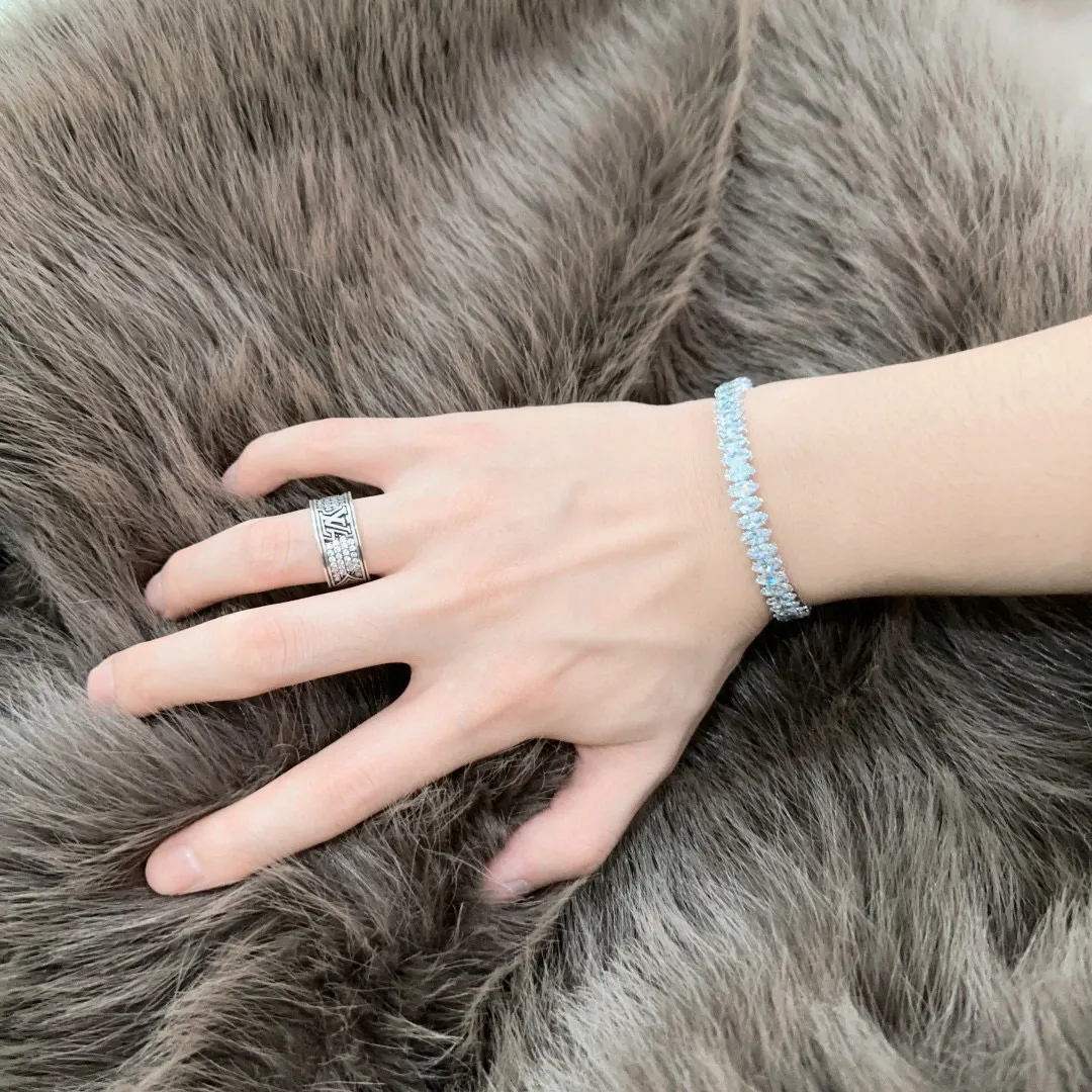 TIFFANY & Co 新作黒ブレスレット豚の鼻デザイン - 画像 (10)