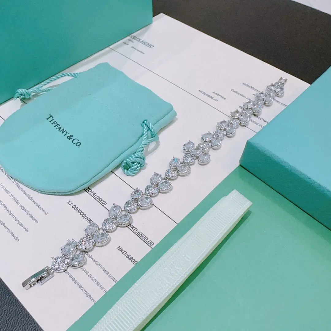 TIFFANY & CO 新作黒ブレスレット豚の鼻デザイン - 画像 (3)