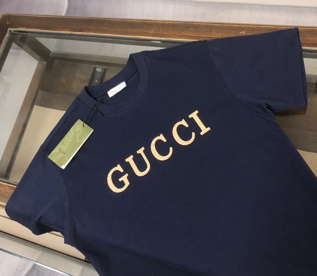 GUCCI 2025春夏新款Tシャツ 黒色 シンプルデザイン - 画像 (4)