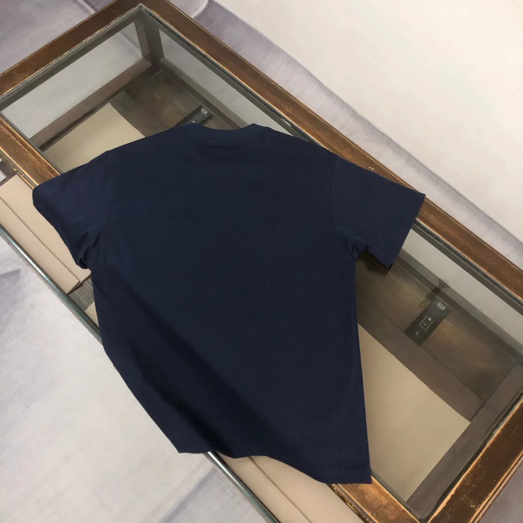 GUCCI 2025春夏新款Tシャツ 黒色 シンプルデザイン - 画像 (10)