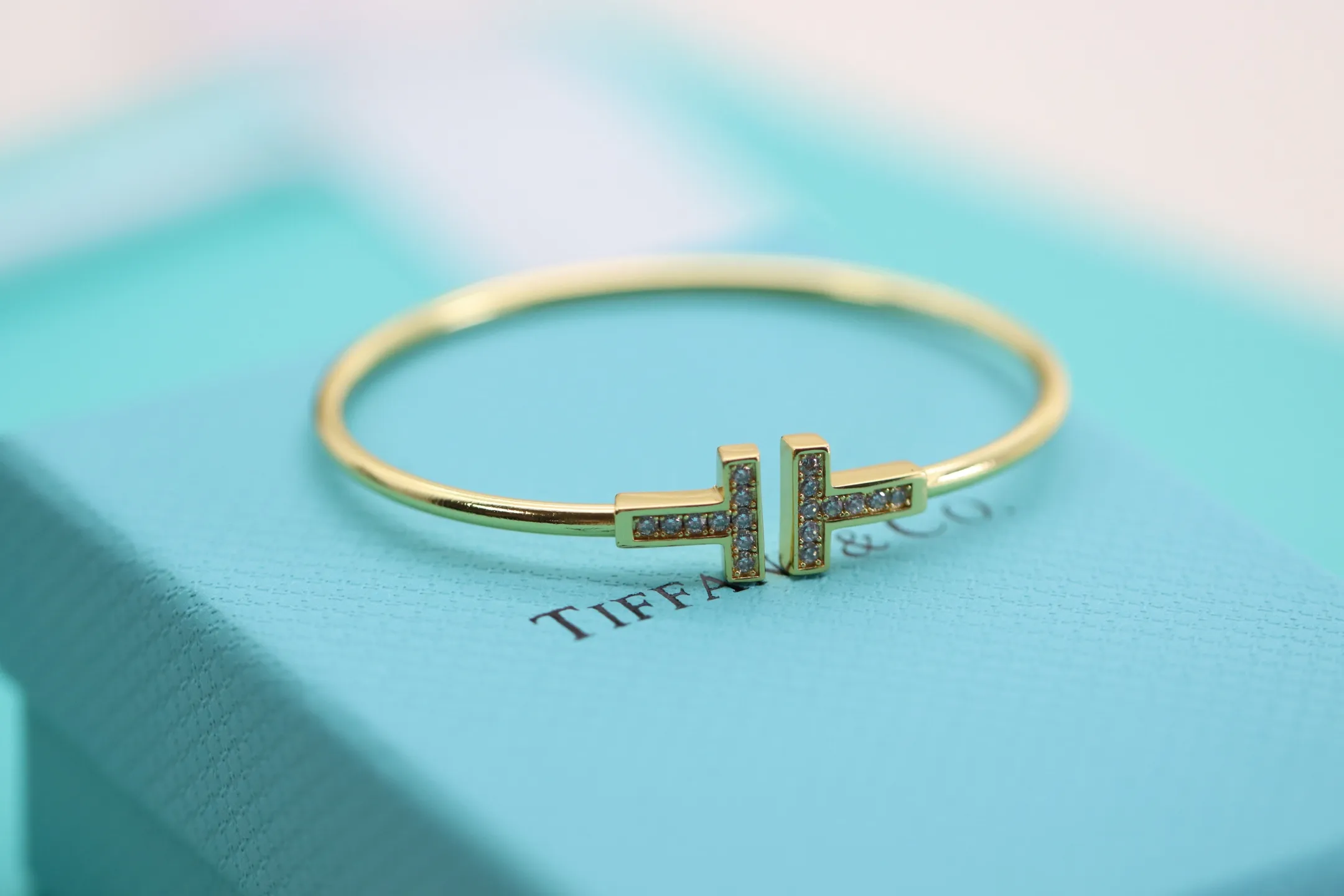 Tiffany&Co 新作シャンパンゴールドブレスレット