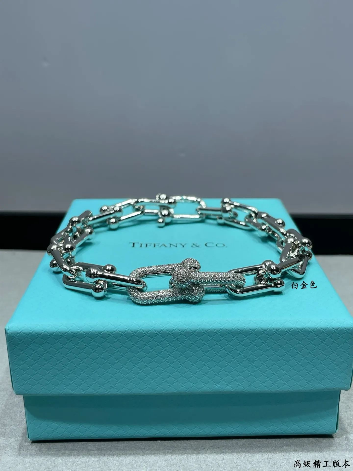 Tiffanyティファニー 新作 黒 ブレスレット 豚の鼻 - 画像 (4)