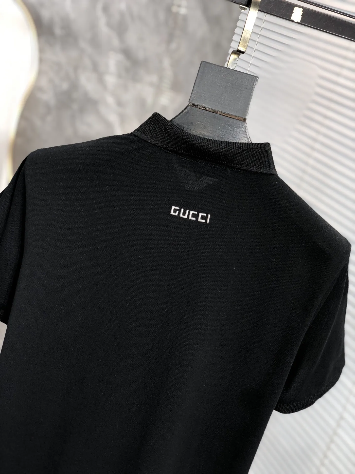 Gucci 2025春夏新款黒ポロシャツ - 画像 (10)