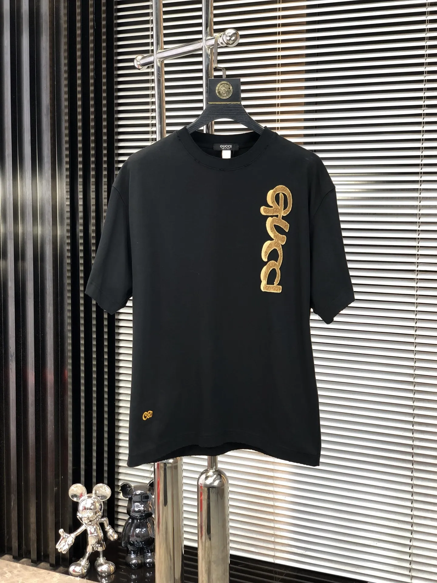 Gucci 黒色 ラウンドネックTシャツ