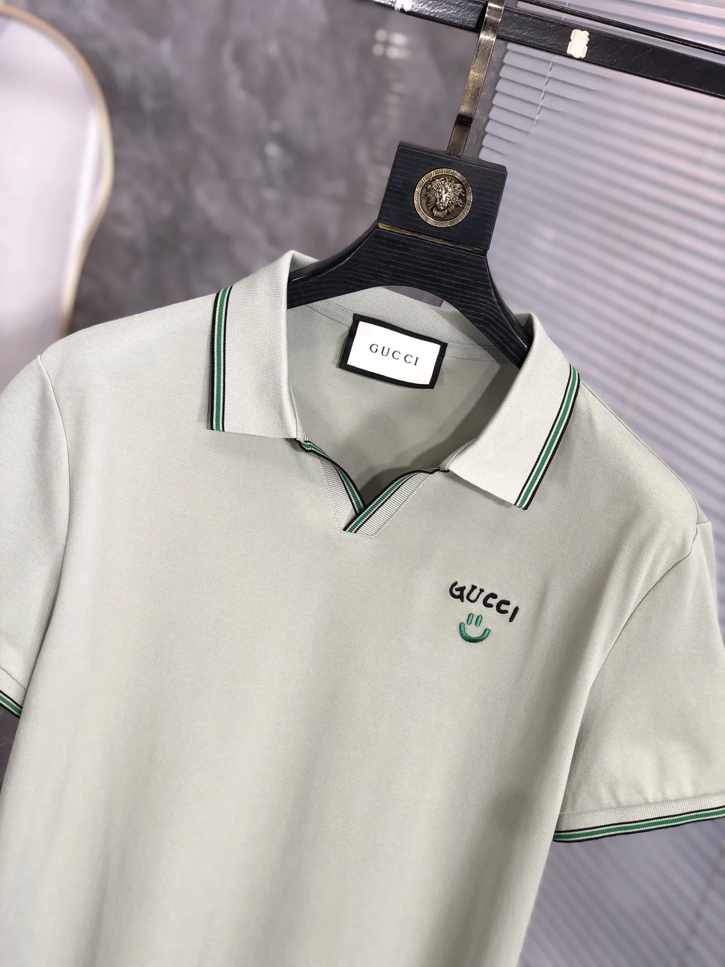 Gucci 2025 春夏の新作メンズホワイトポロシャツ - 画像 (4)