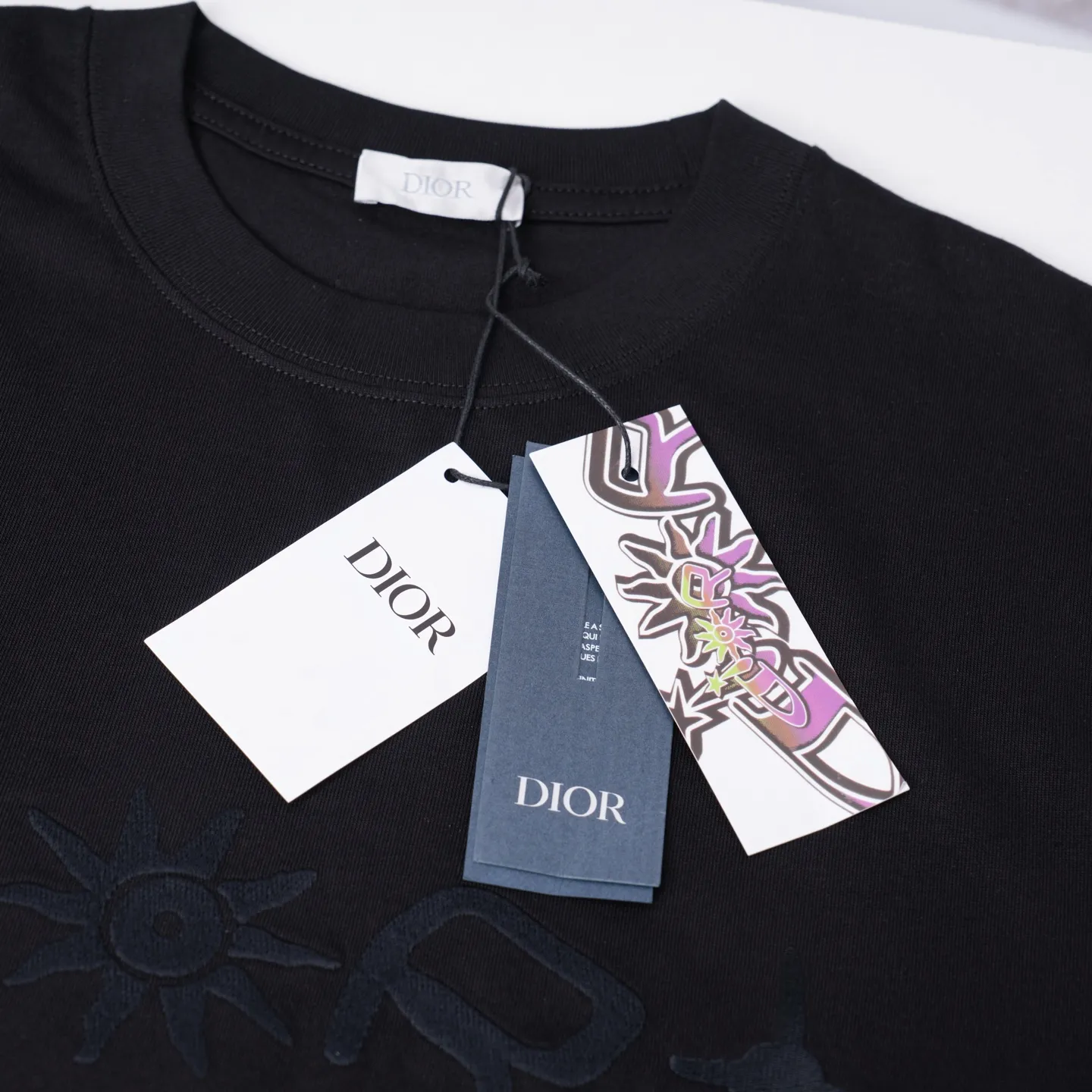 Christian Dior 黒色 立体刺繍Tシャツ - 画像 (6)