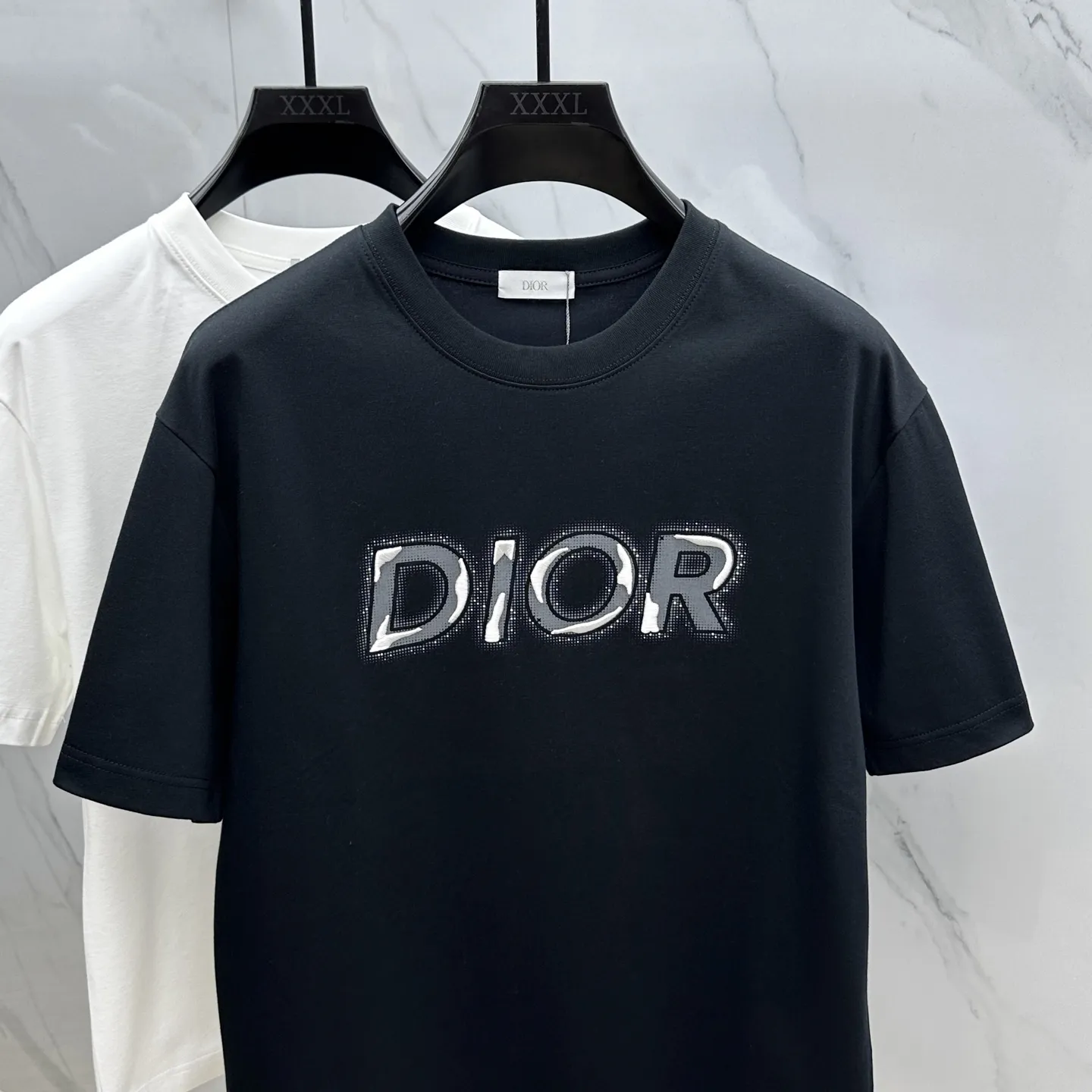 Christian Dior 黒 ロゴ刺繍Tシャツ - 画像 (3)