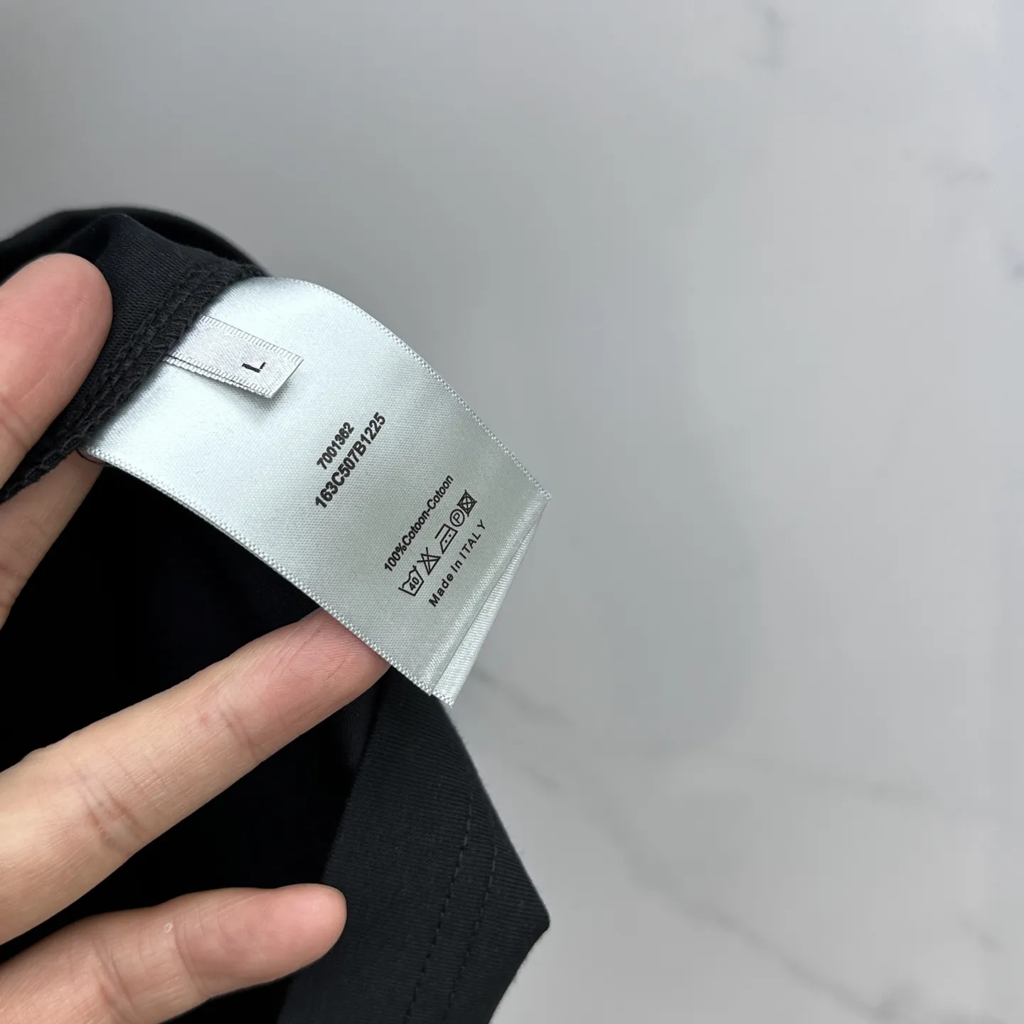 Christian Dior 黒 ロゴ刺繍Tシャツ - 画像 (9)