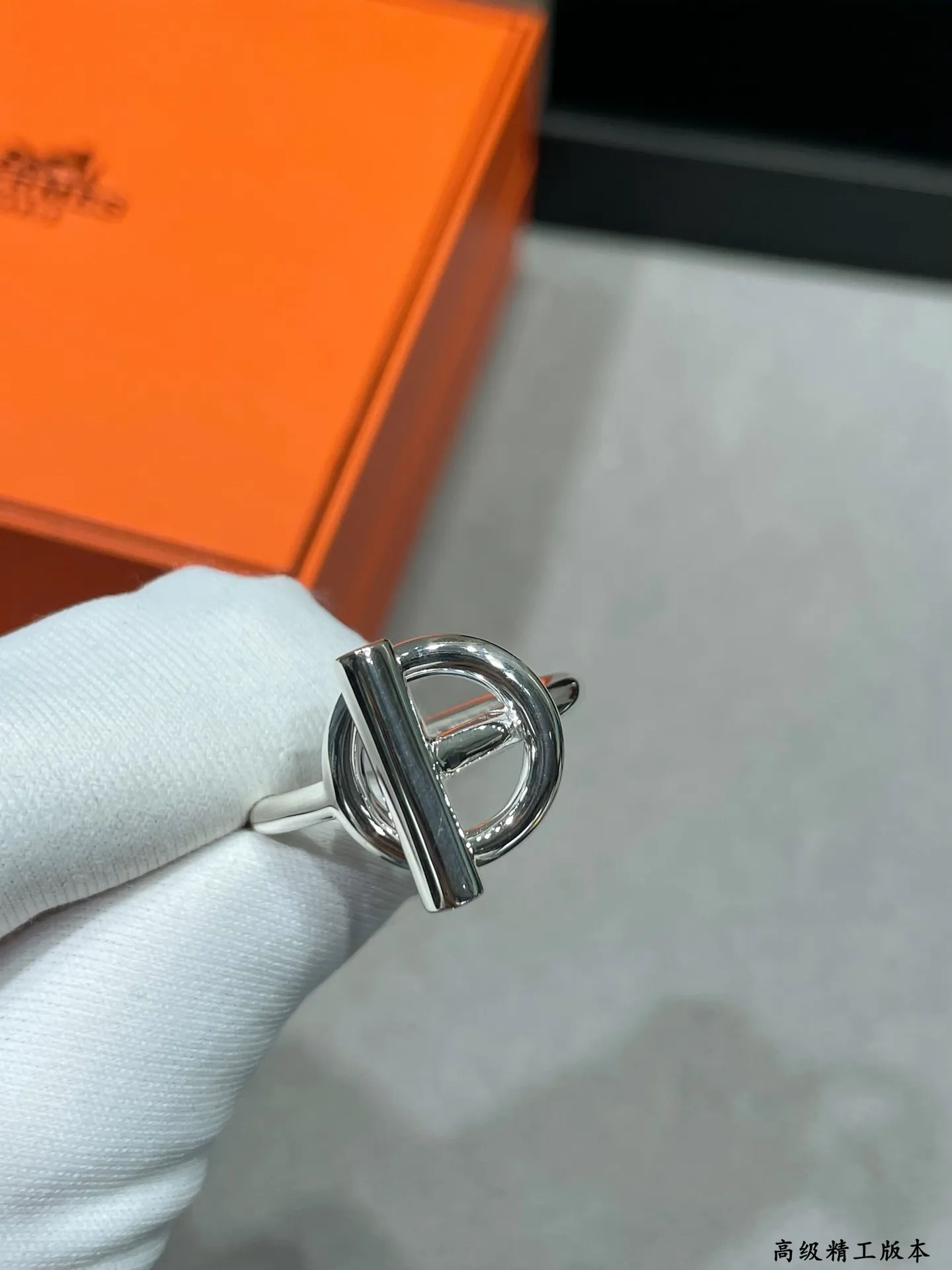 ハERMÈS 黒 新作ブレスレット豚の鼻 - 画像 (9)