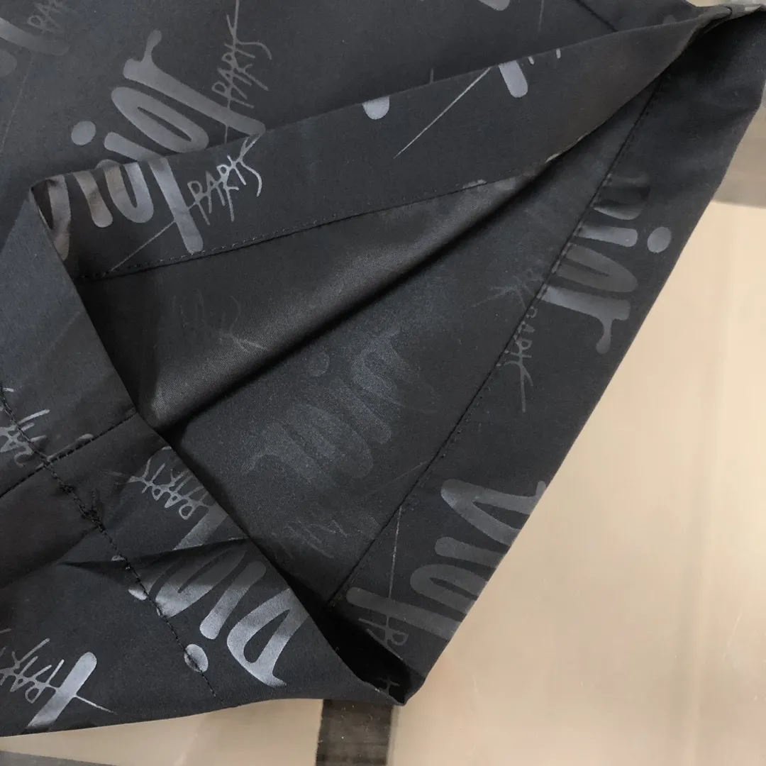 DIOR 2024新作ビーチショーツ ブラック ロゴプリント - 画像 (9)