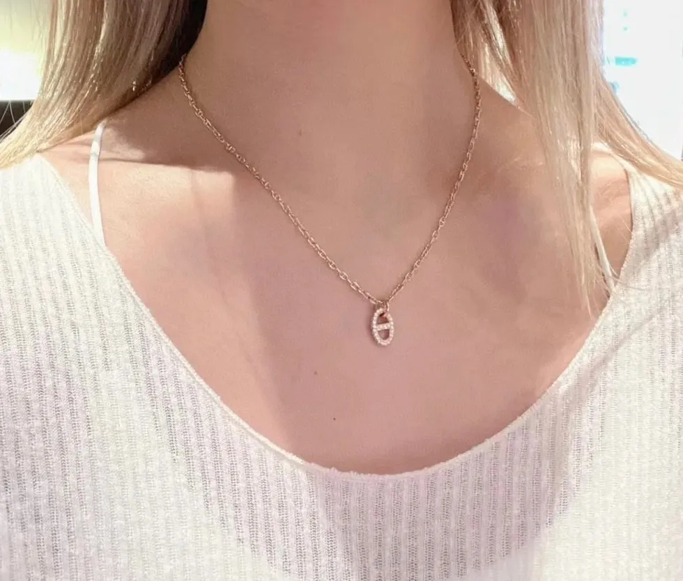 Hermès新作黒ブレスレット豚の鼻デザイン - 画像 (4)