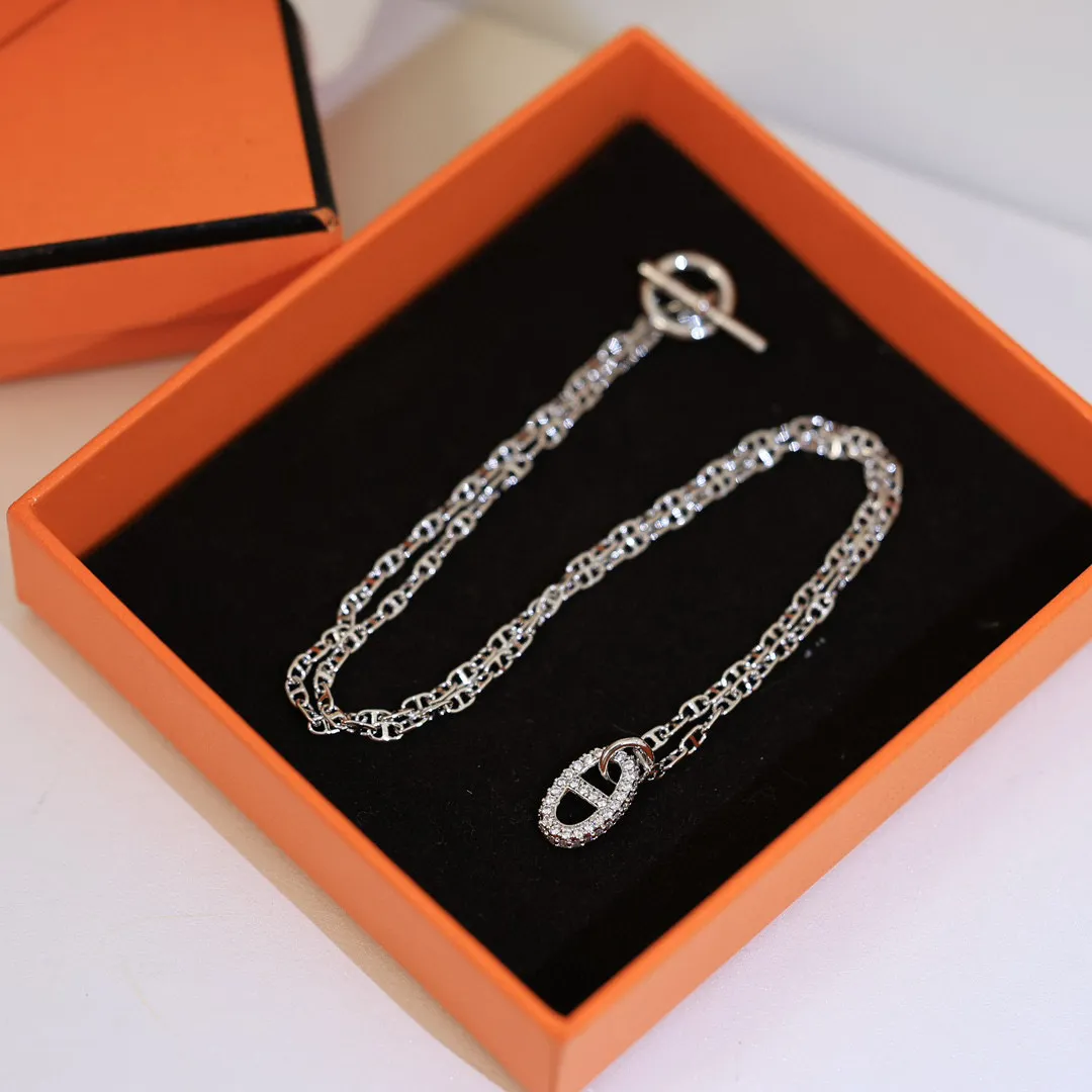 Hermès新作黒ブレスレット豚の鼻デザイン - 画像 (5)