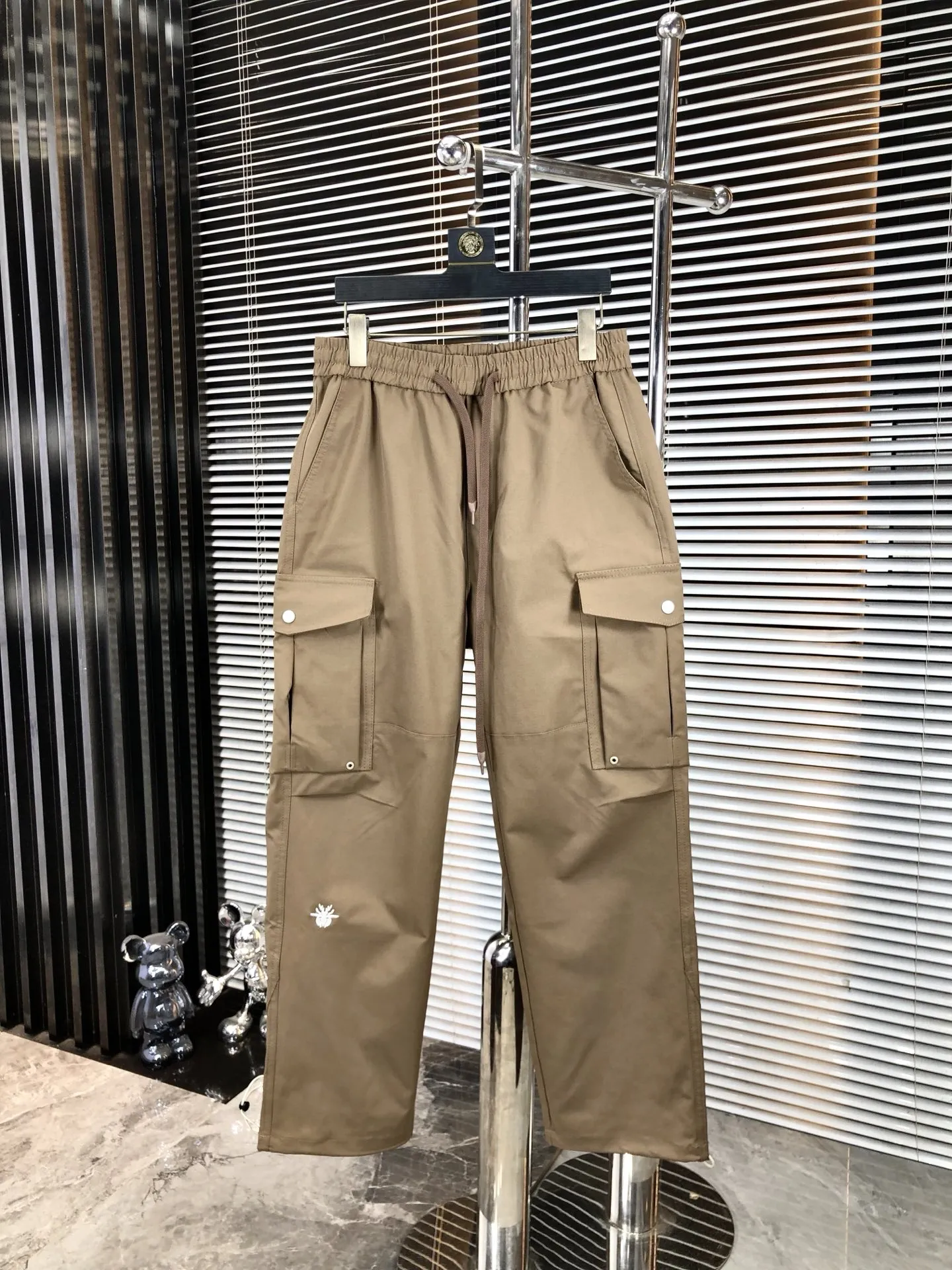 Dior 2025春夏カーキカーゴパンツ