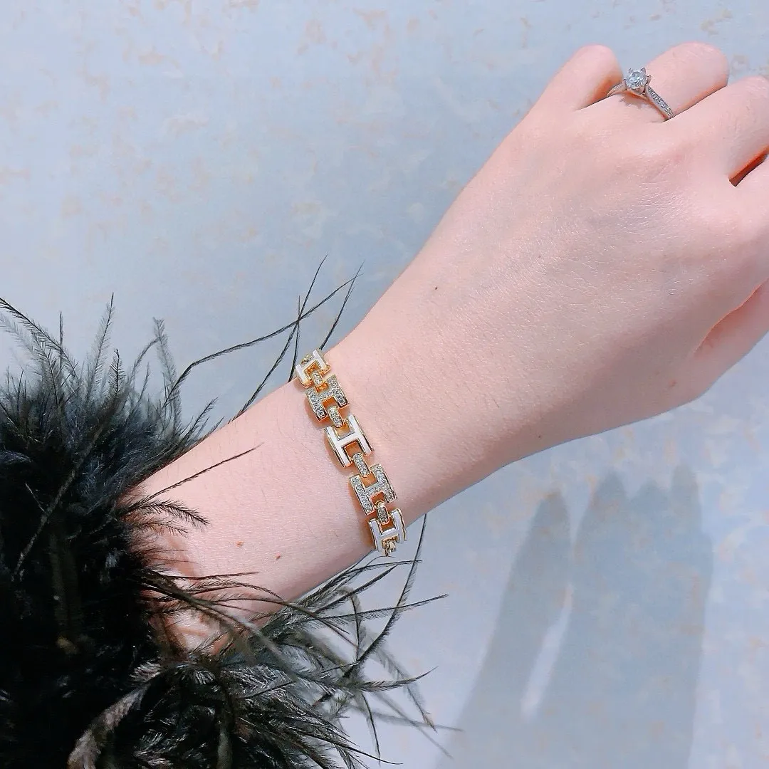 エルメス新作黒ブレスレット豚の鼻スタイル - 画像 (7)