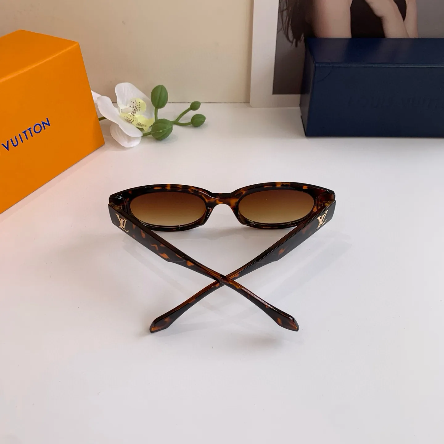 ルイヴィトン黒小さな広場サングラス新作 - 画像 (9)