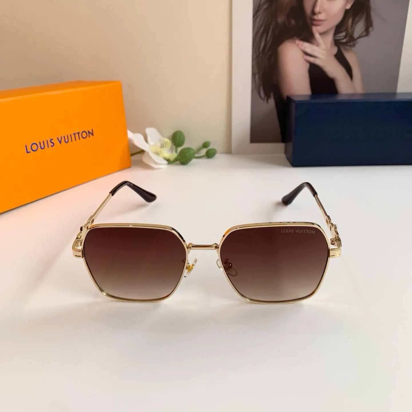 LOUIS VUITTON 新作黒スクエアフレームサングラス - 画像 (3)