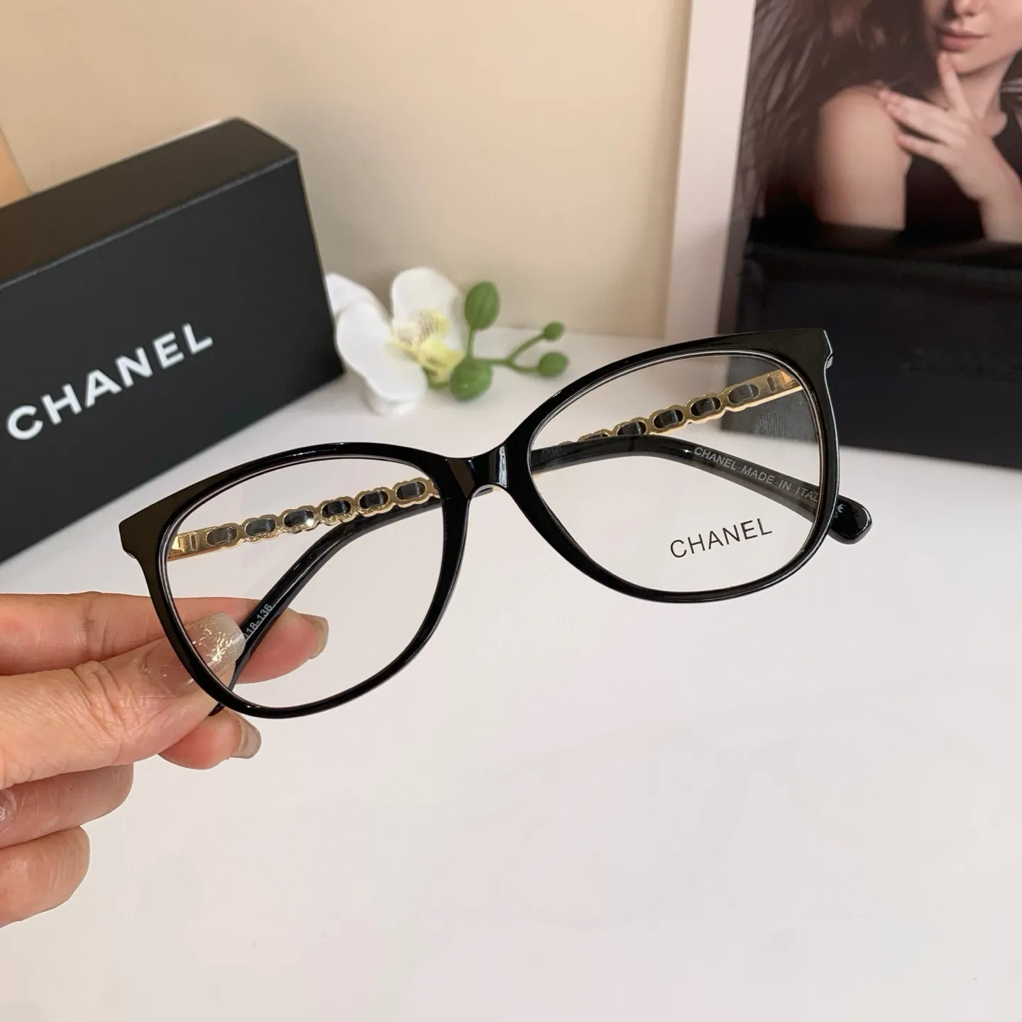 CHANEL新作黒ブルーライトカット眼鏡スクエアフレーム - 画像 (4)