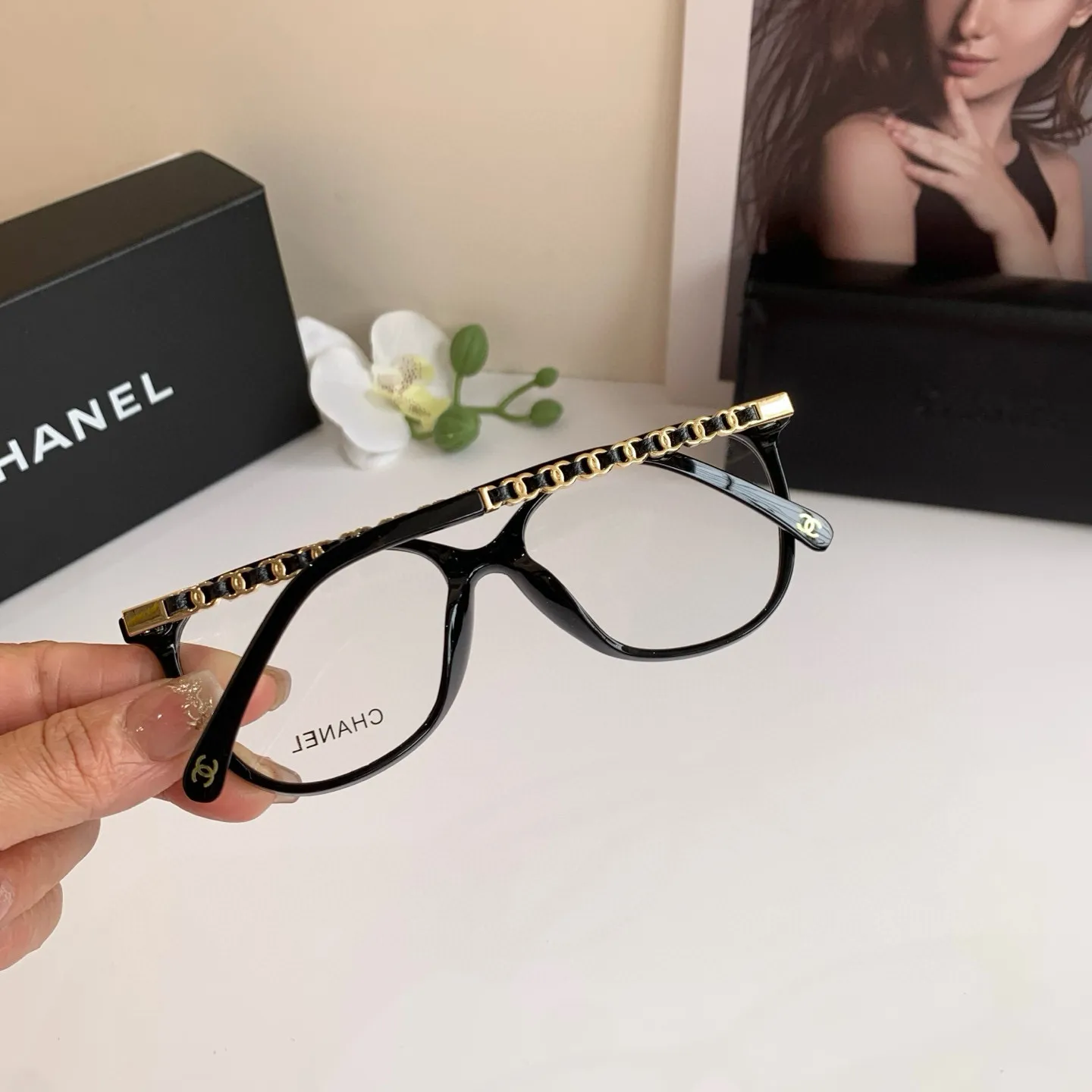 CHANEL新作黒ブルーライトカット眼鏡スクエアフレーム - 画像 (6)
