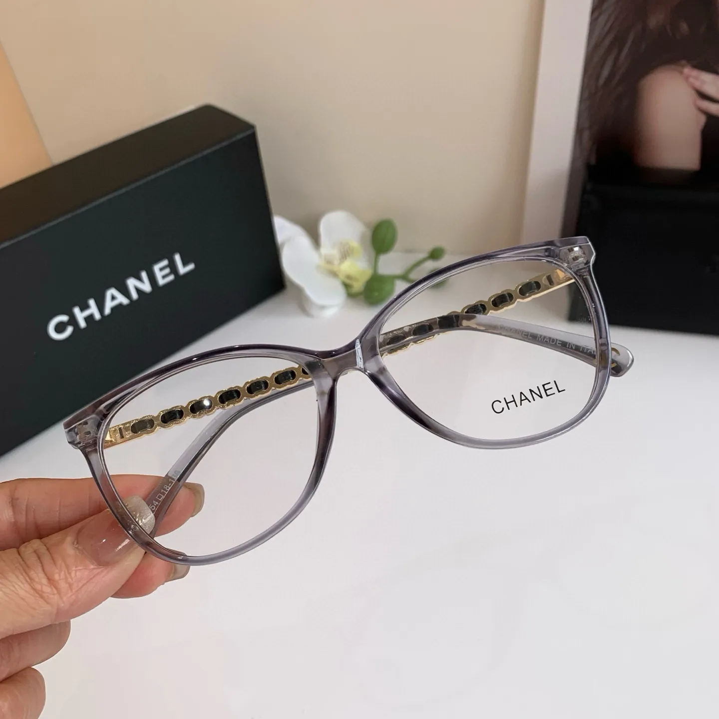 CHANEL新作ブルーライトカットメガネ黒スクエアフレーム - 画像 (4)
