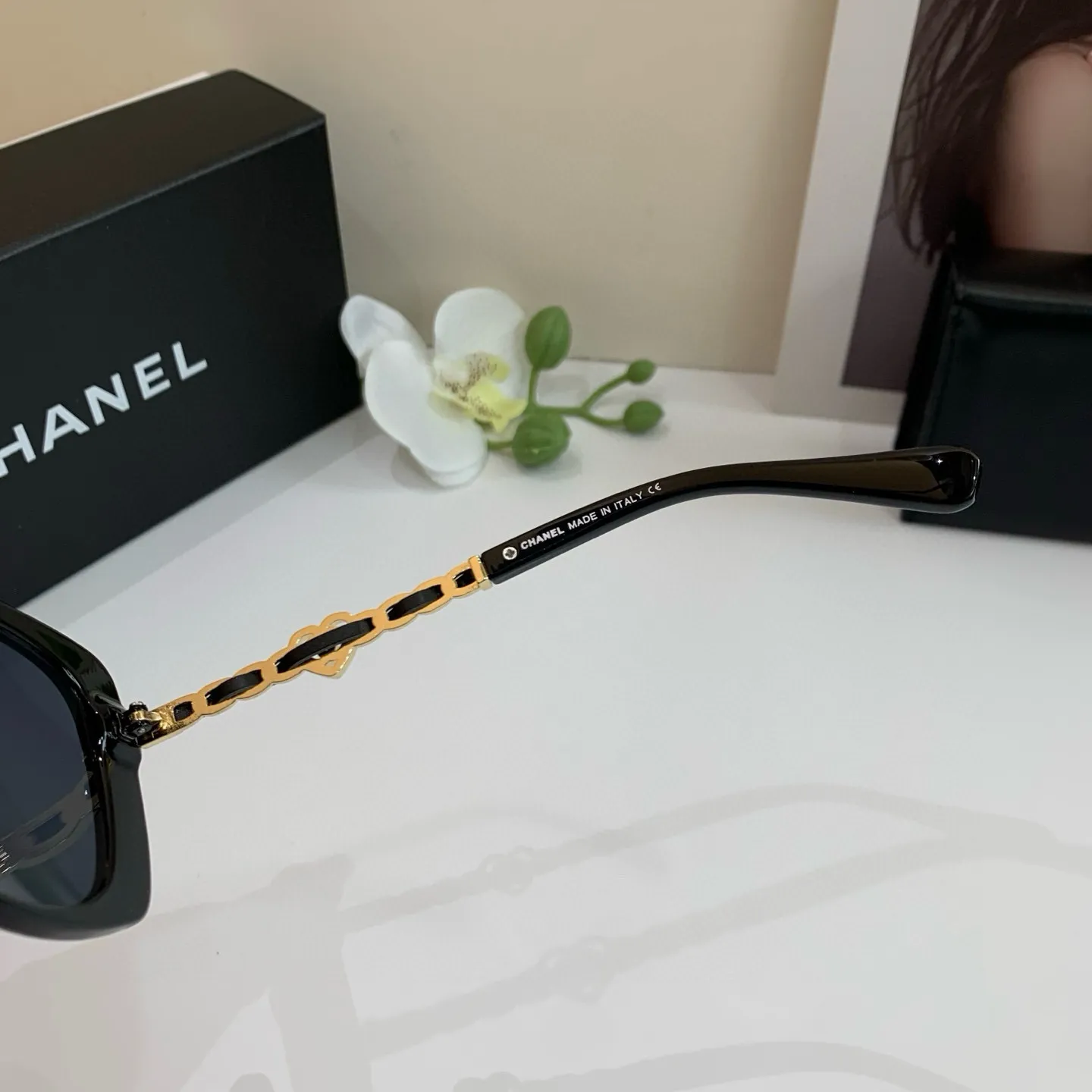 シャネル新作黒スクエアフレームサングラス - 画像 (7)