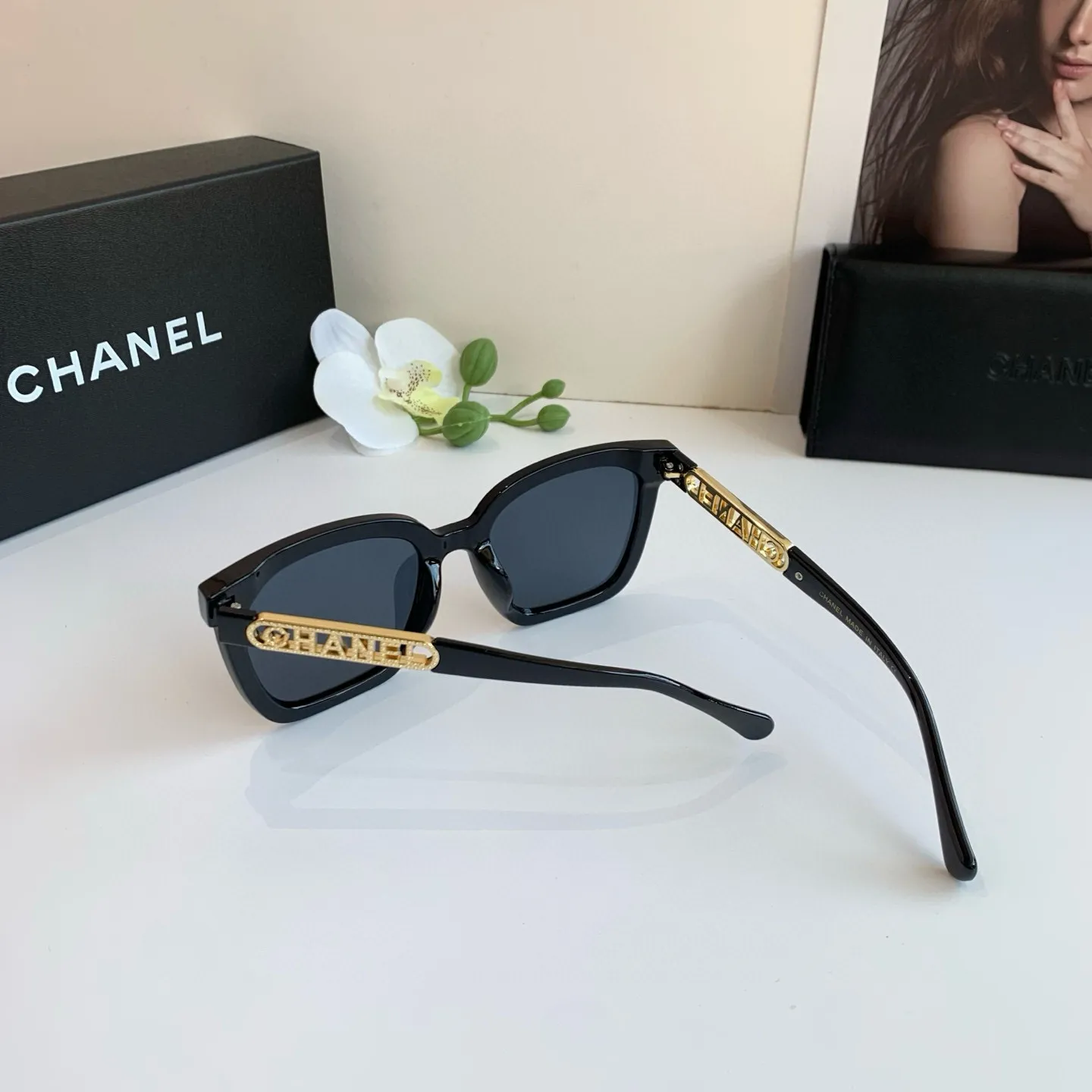 シャネル新作黒スクエアフレームサングラス - 画像 (9)