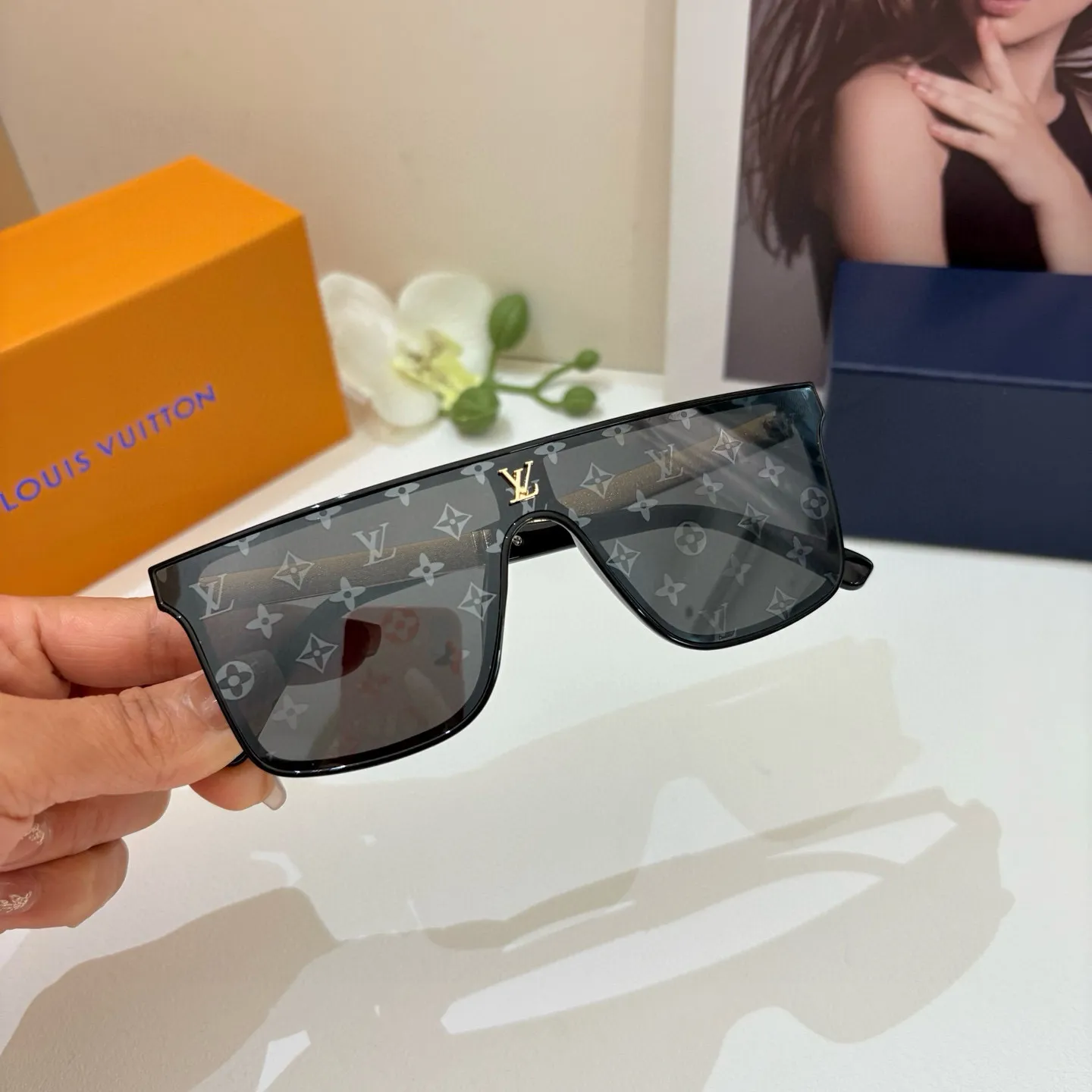 ルイヴィトン新作黒スクエアフレームサングラス - 画像 (4)