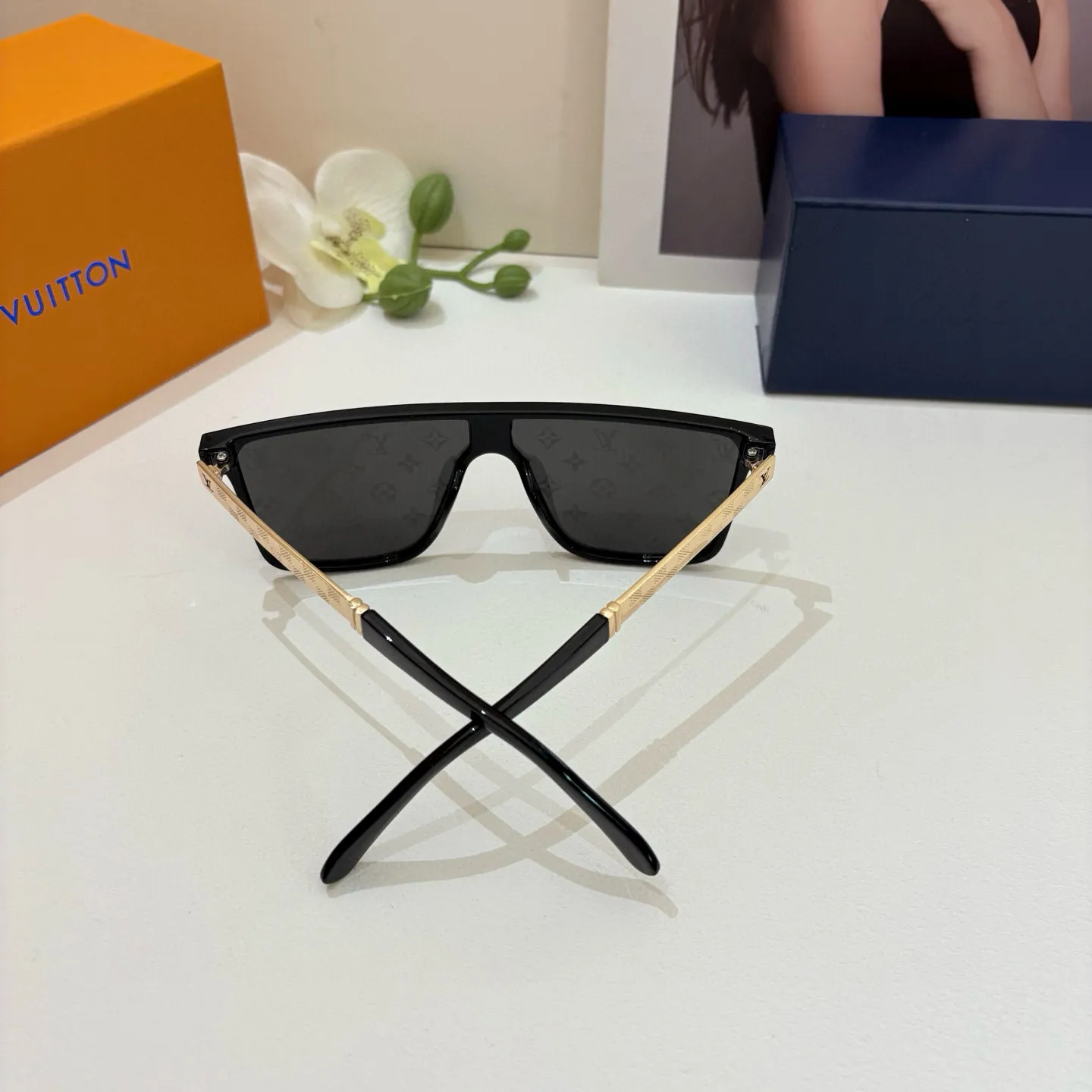 ルイヴィトン新作黒スクエアフレームサングラス - 画像 (7)