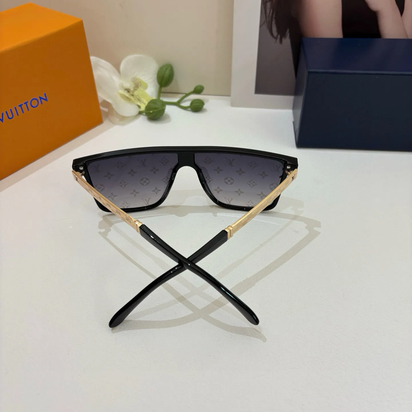 ルイヴィトン新作黒スクエアフレームサングラス - 画像 (7)