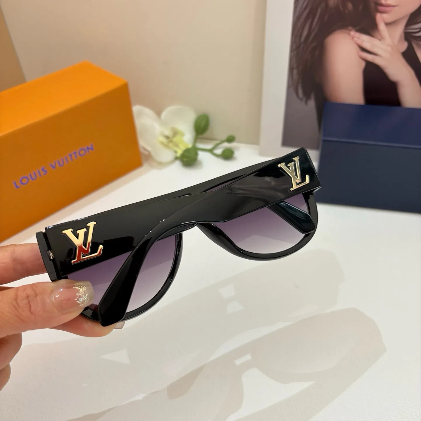 ルイヴィトン 黒 サングラス 新作スクエアフレーム - 画像 (5)