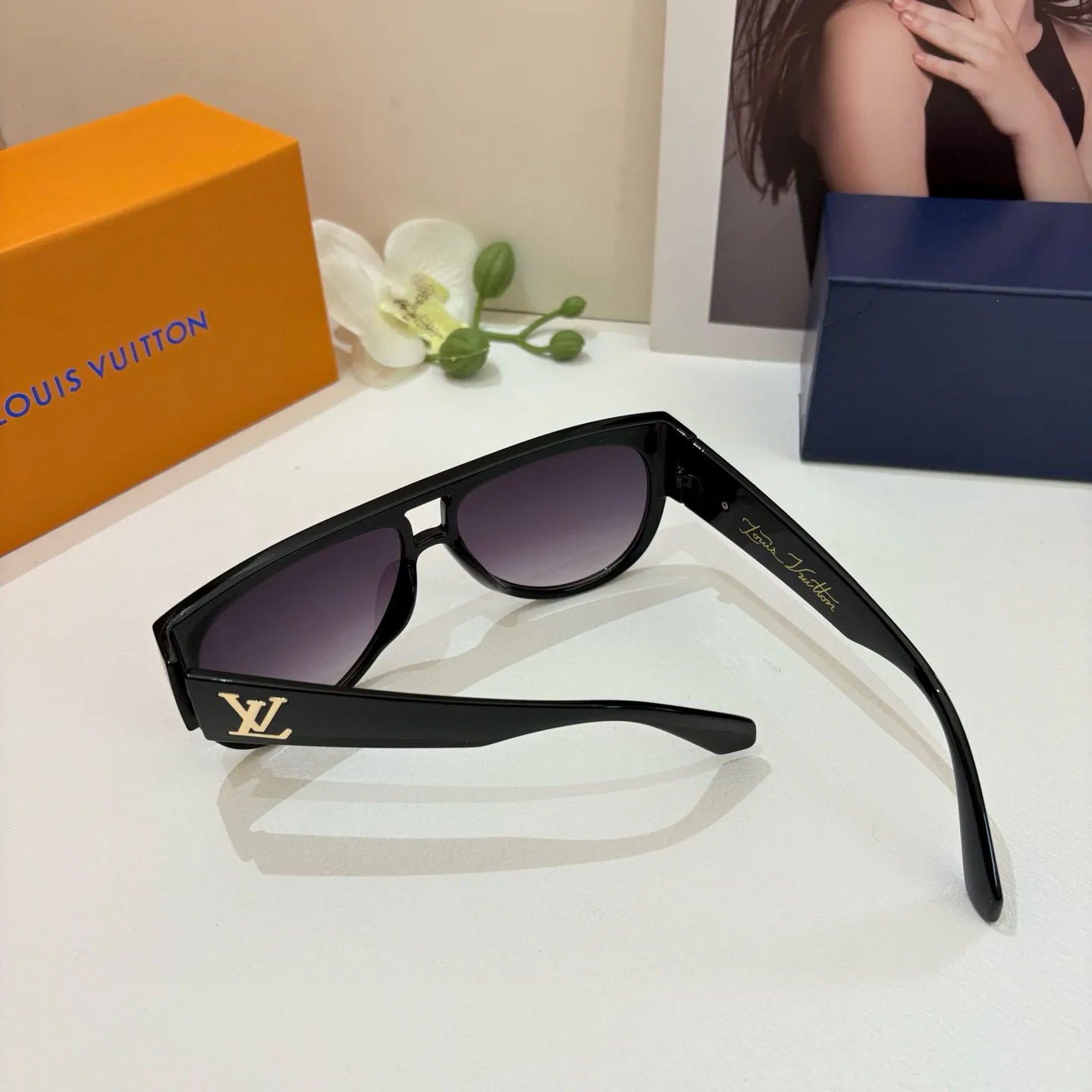 ルイヴィトン 黒 サングラス 新作スクエアフレーム - 画像 (7)