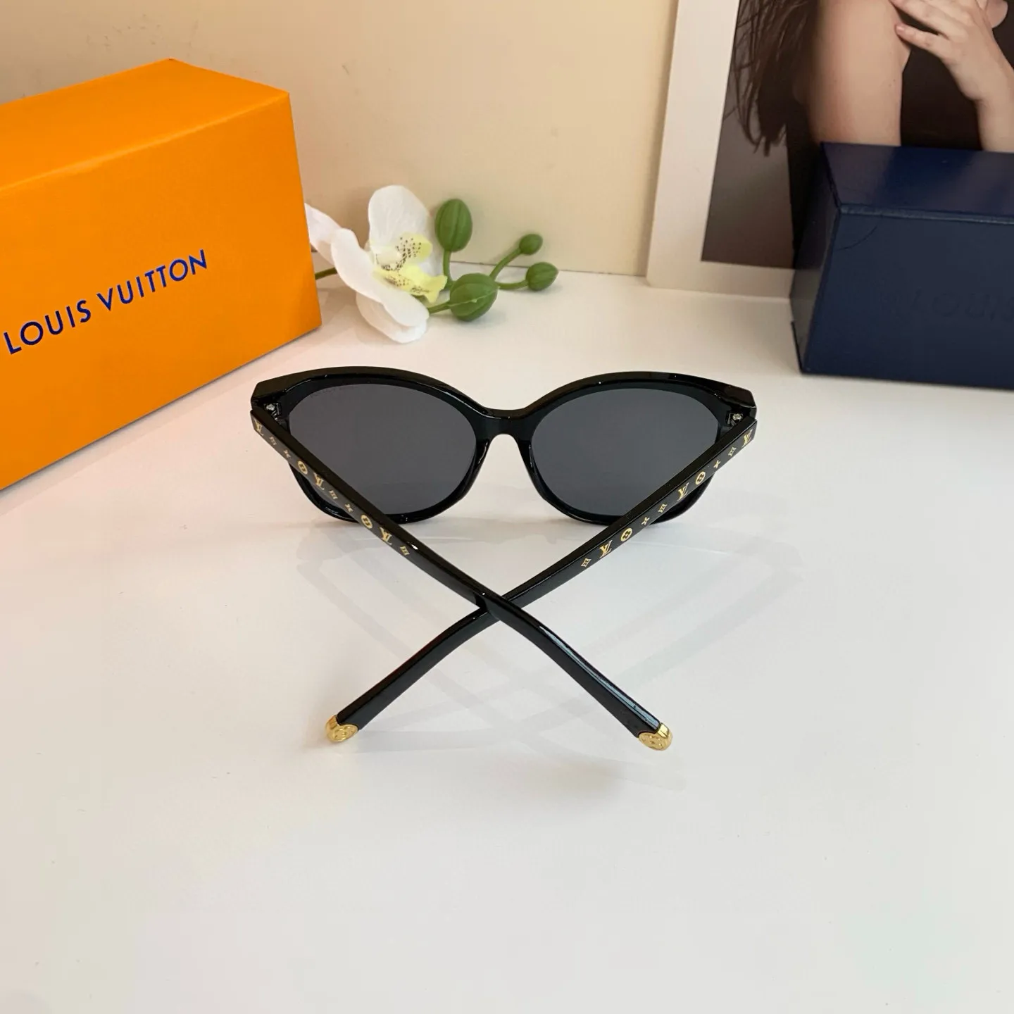 ルイヴィトン 黒 サングラス 新作スクエアフレーム - 画像 (7)