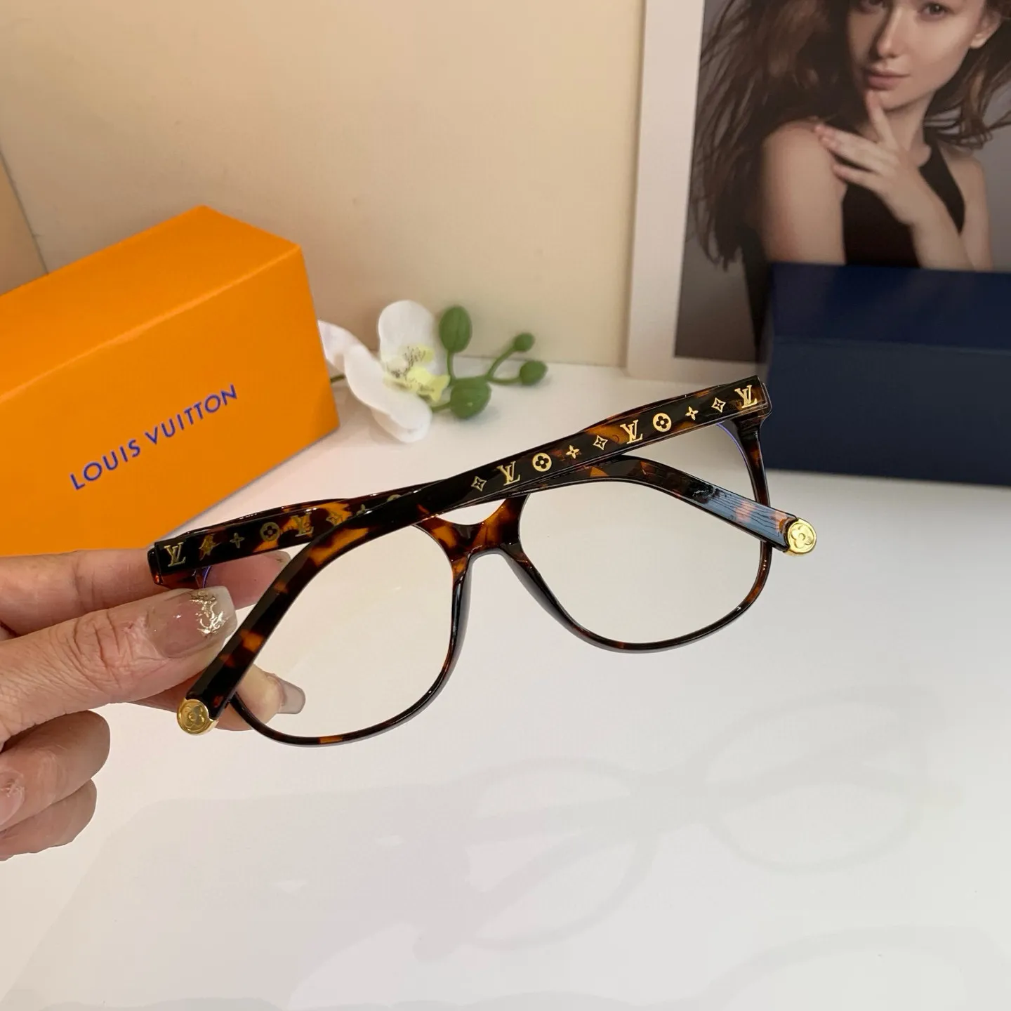 ルイヴィトン 新作 ブラック ファッション眼鏡 - 画像 (3)