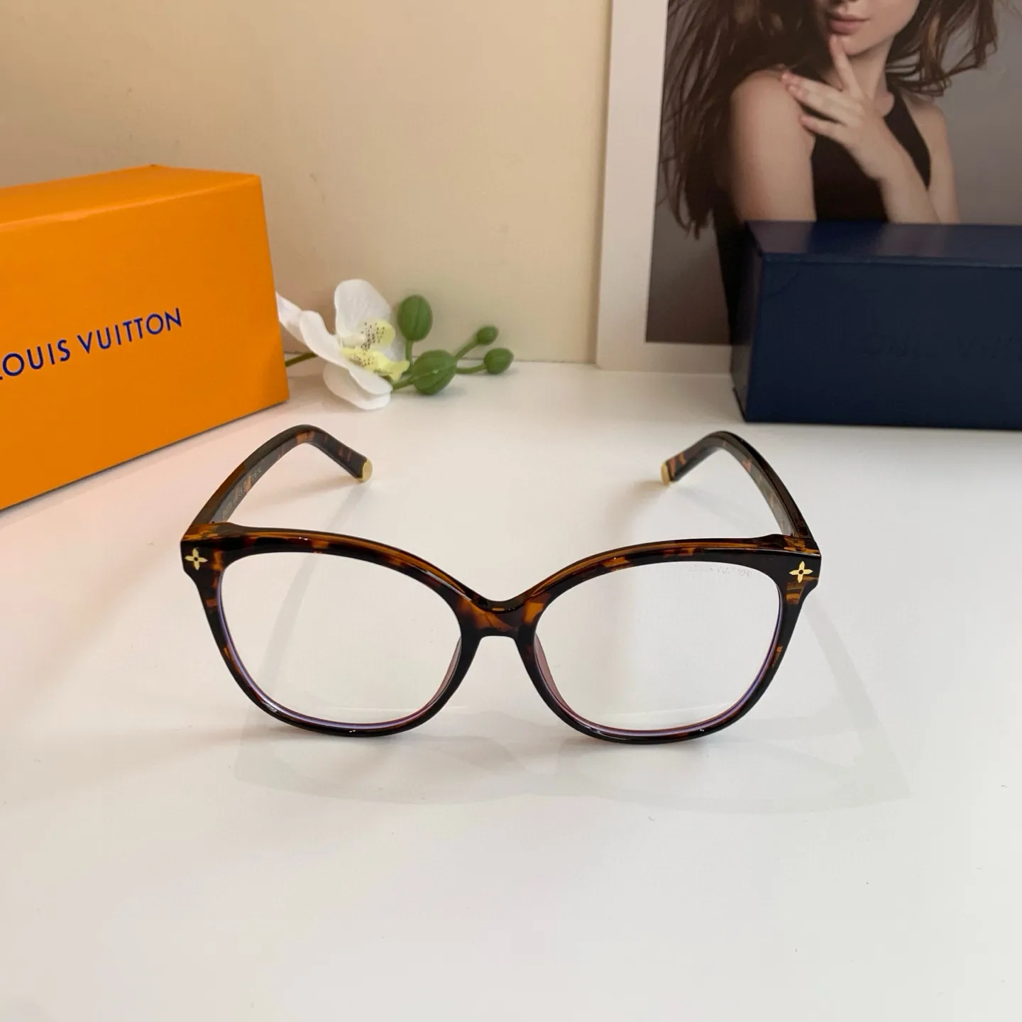 ルイヴィトン 新作 ブラック ファッション眼鏡 - 画像 (6)