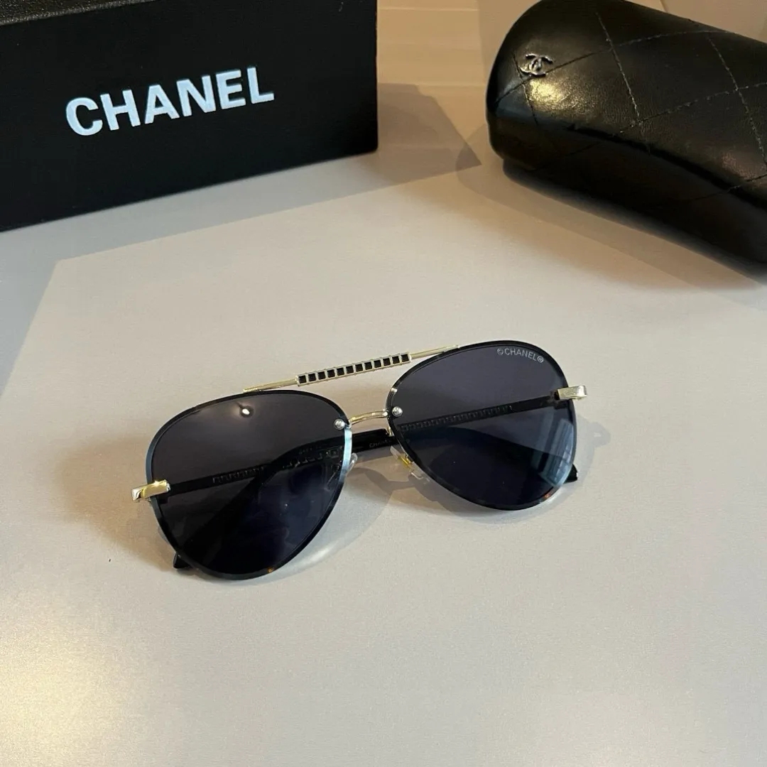 シャネル新作黒サングラススクエアフレーム - 画像 (5)