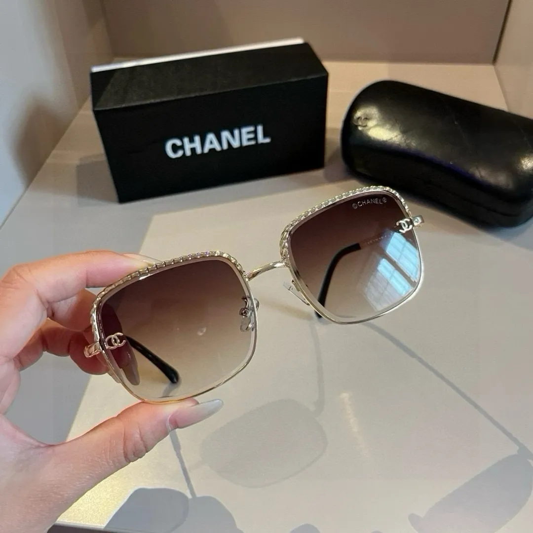 シャネル新作黒サングラススクエアフレーム - 画像 (8)