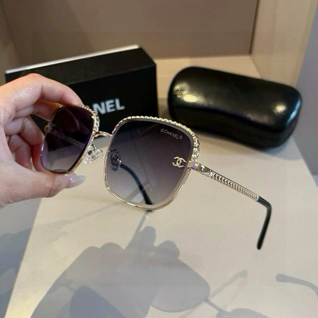シャネル新作黒サングラススクエアフレーム - 画像 (4)