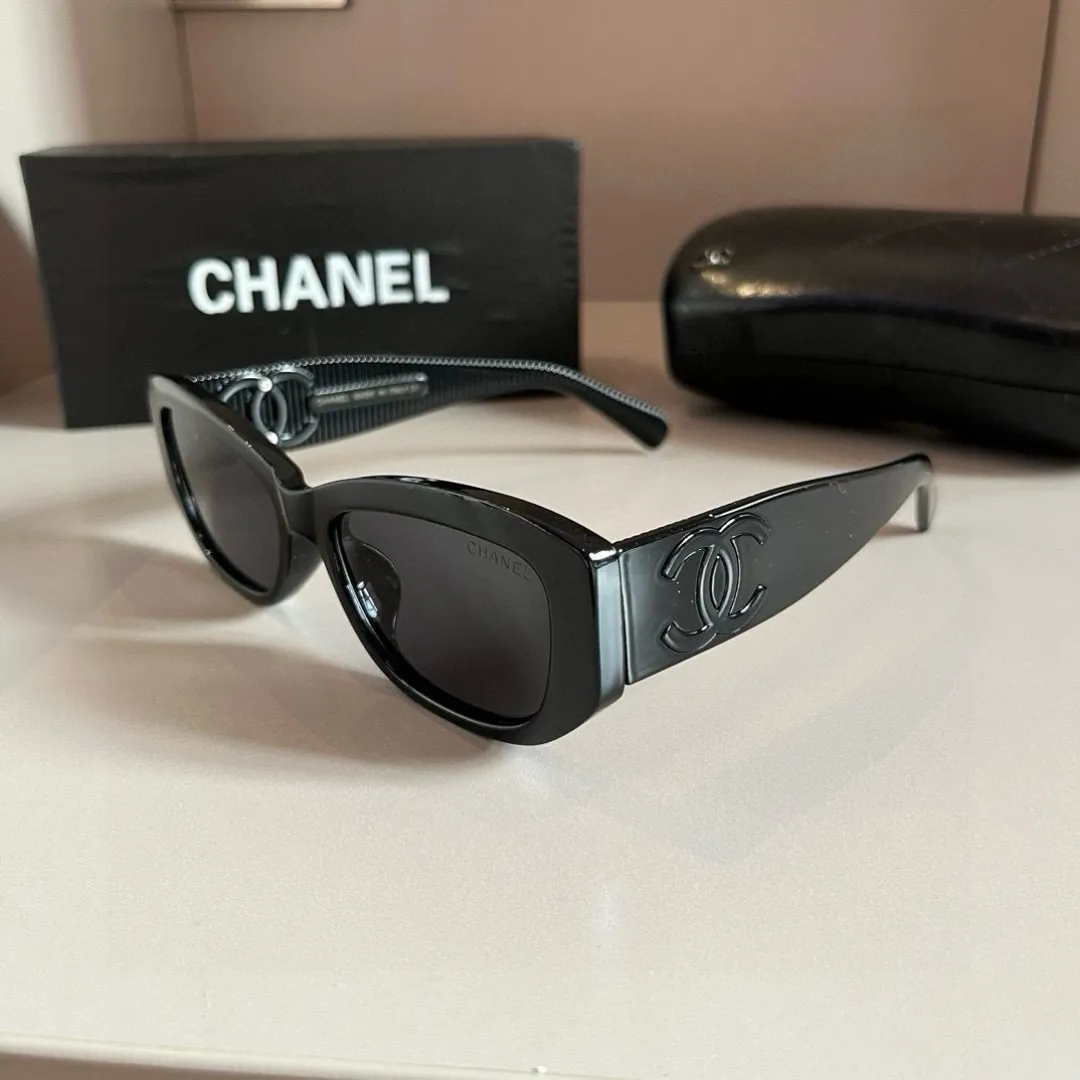 シャネル新作黒サングラスキャッツアイ - 画像 (9)