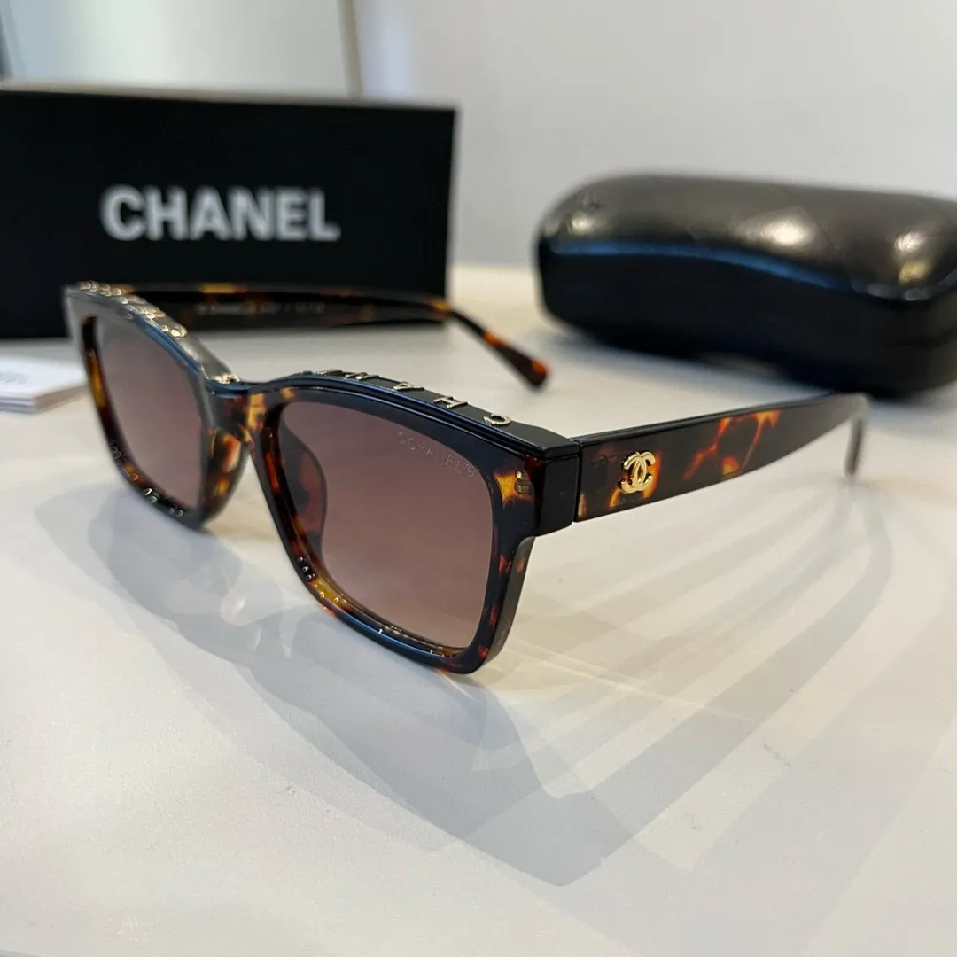 シャネル新作黒サングラススクエアフレーム - 画像 (4)