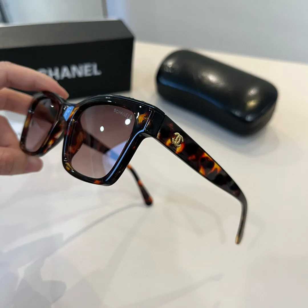 シャネル新作黒サングラススクエアフレーム - 画像 (5)