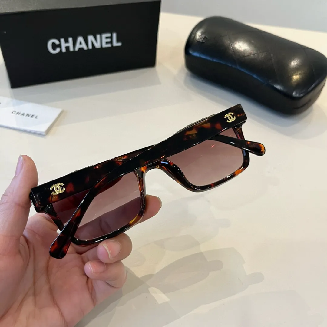 シャネル新作黒サングラススクエアフレーム - 画像 (8)