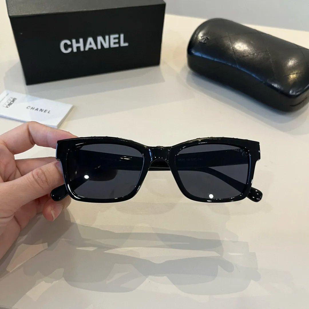 シャネル新作黒サングラススクエアフレーム - 画像 (6)