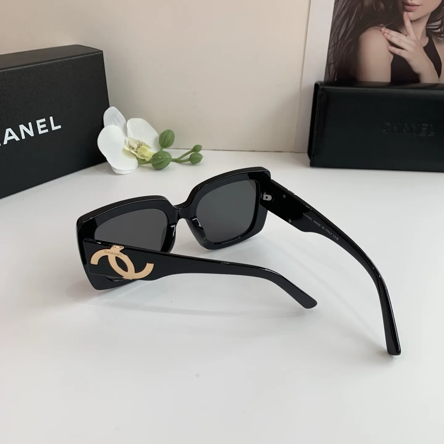 シャネル新作黒スクエアフレームサングラス - 画像 (6)