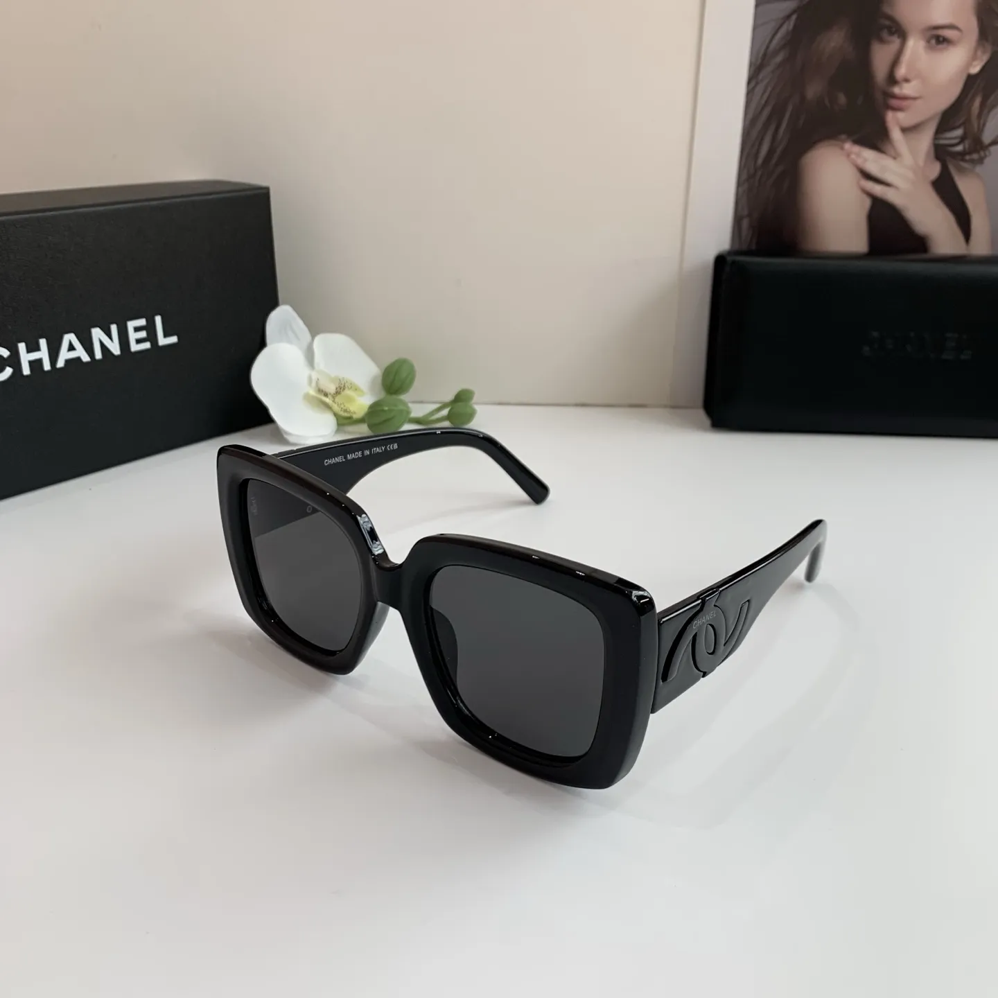 シャネル新作黒スクエアフレームサングラス - 画像 (3)