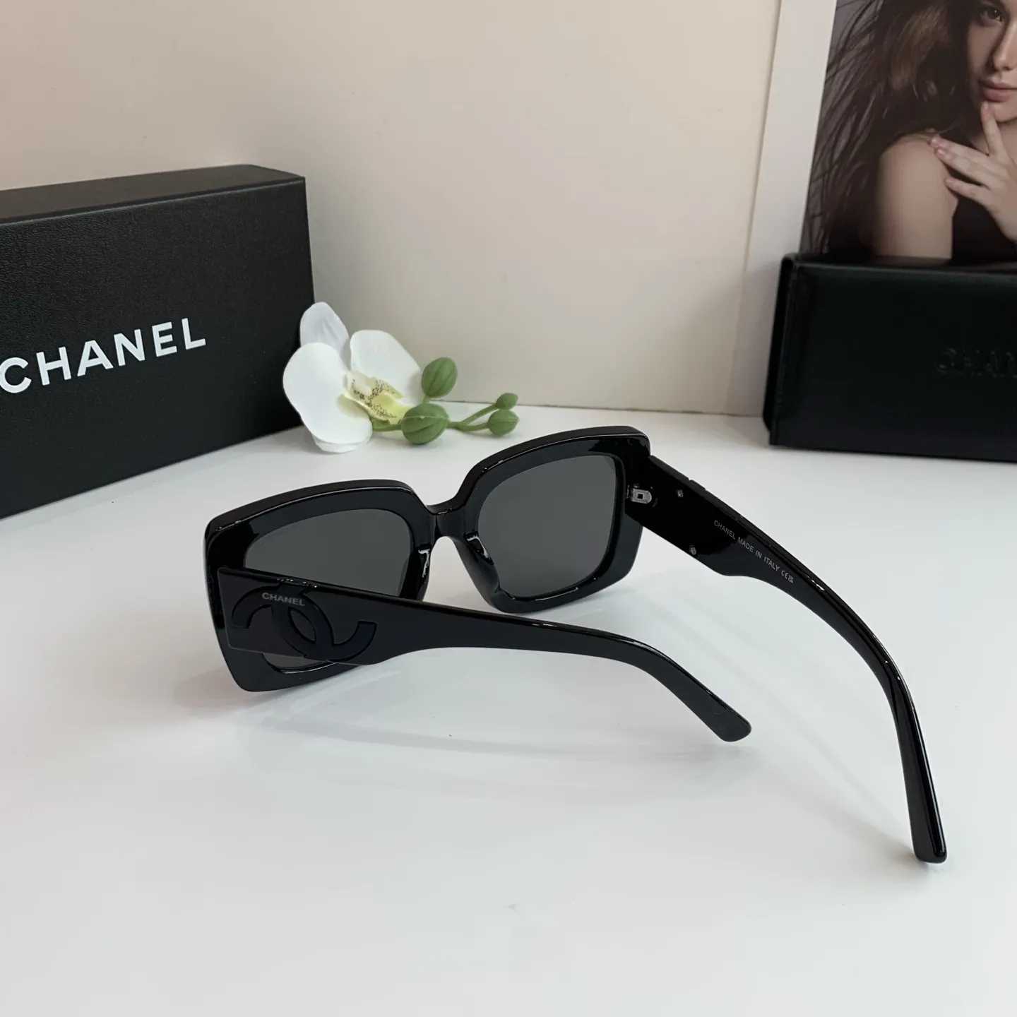 シャネル新作黒スクエアフレームサングラス - 画像 (6)