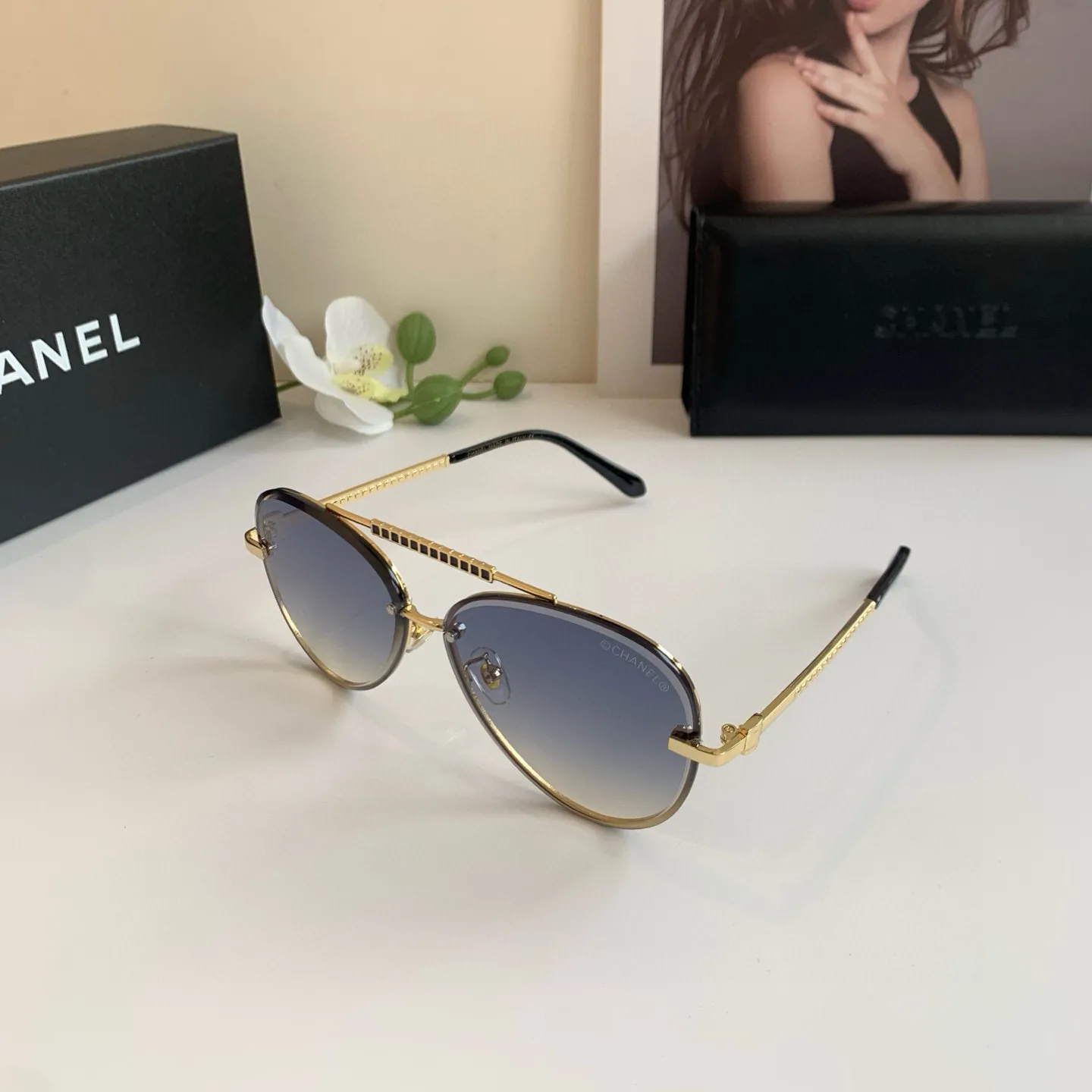 シャネル新作ヒキガエル黒サングラス - 画像 (3)