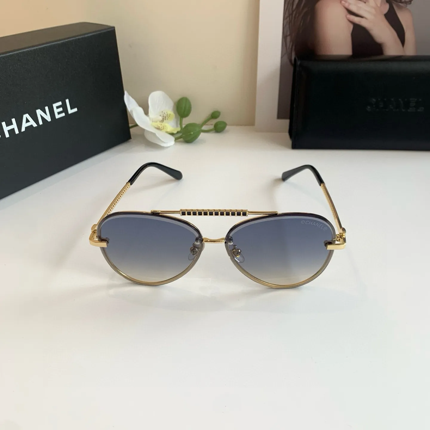 シャネル新作ヒキガエル黒サングラス - 画像 (6)