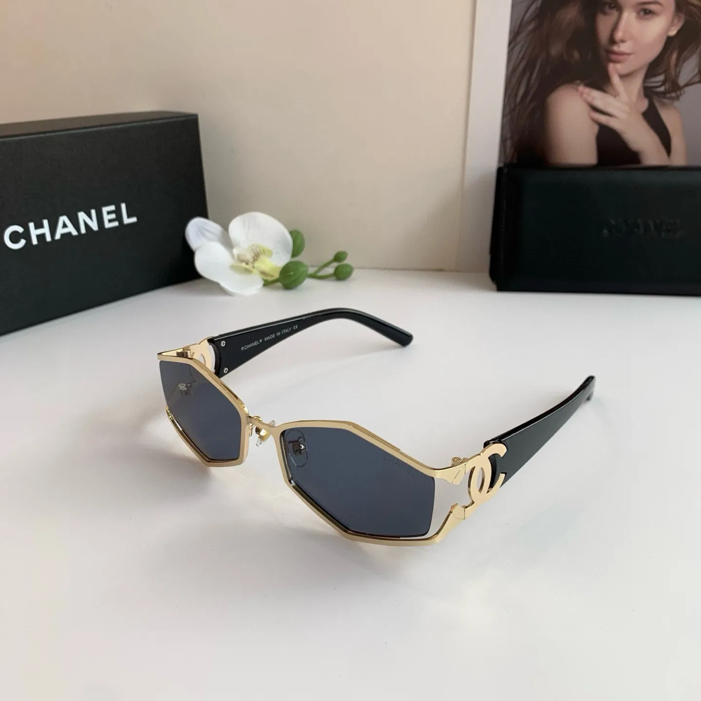 CHANELシャネル新作黒キャッツアイサングラス - 画像 (3)