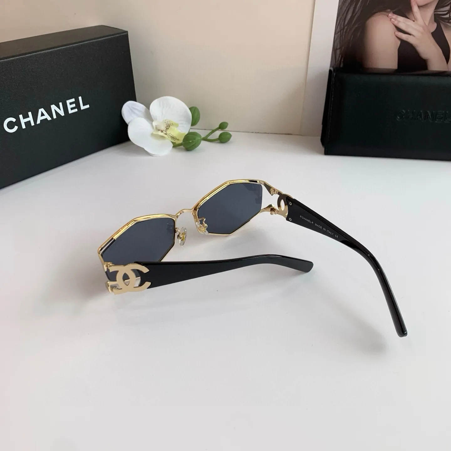 CHANELシャネル新作黒キャッツアイサングラス - 画像 (6)